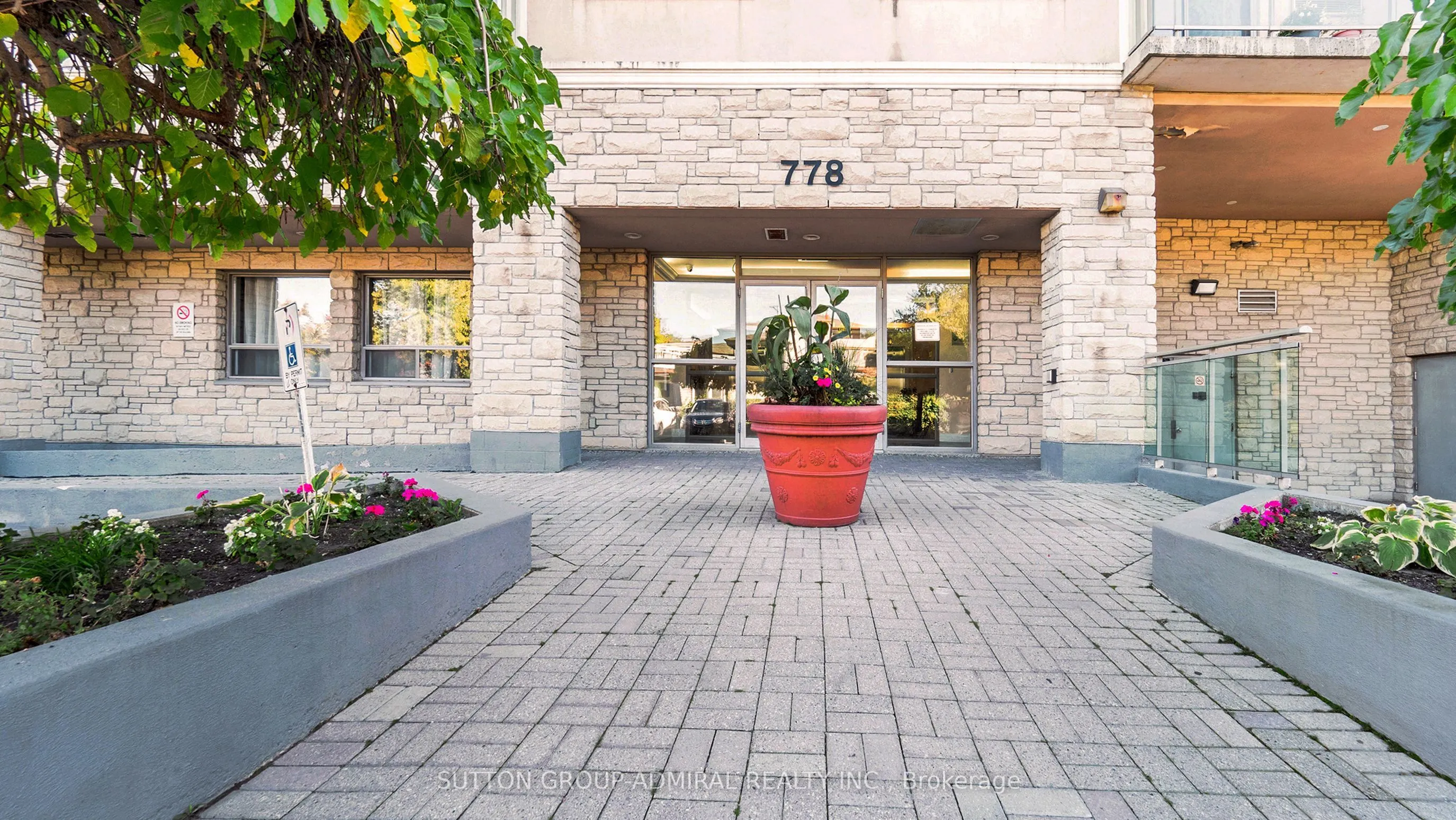 778 Sheppard Avenue W, #303