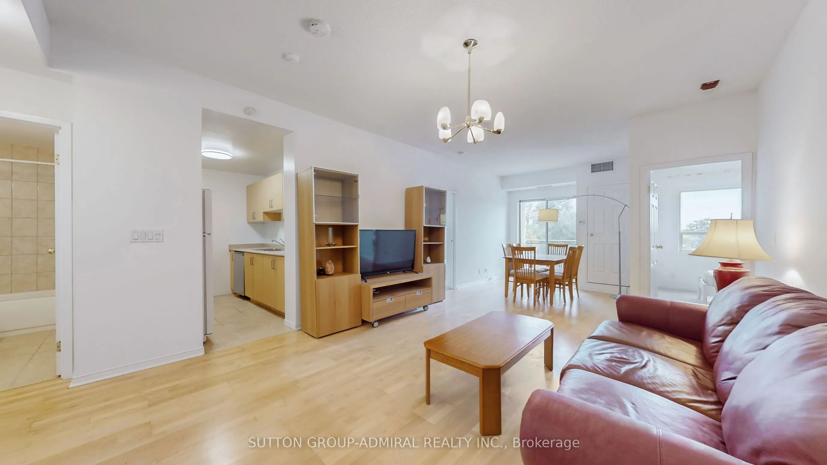 778 Sheppard Avenue W, #303