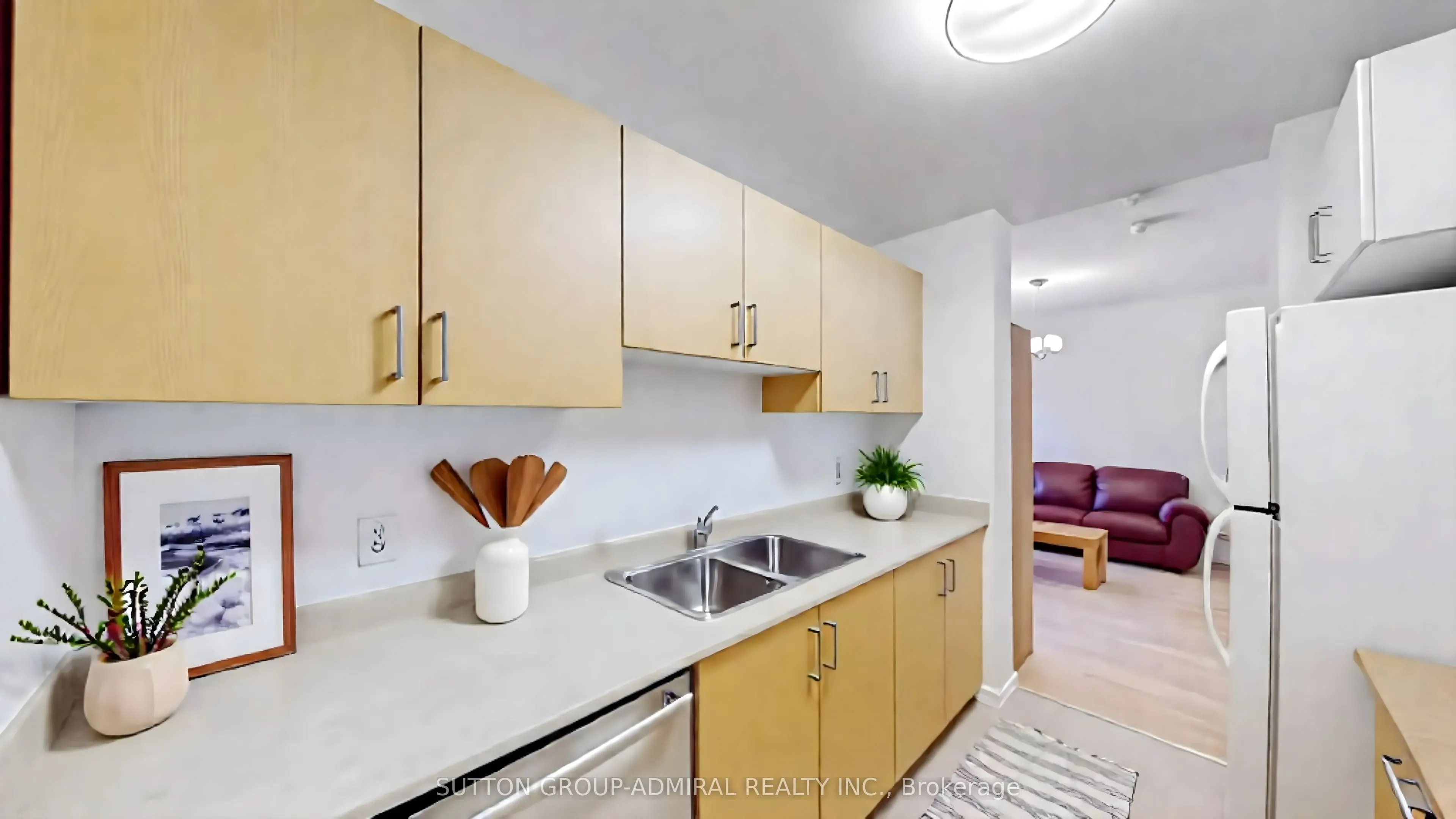 778 Sheppard Avenue W, #303