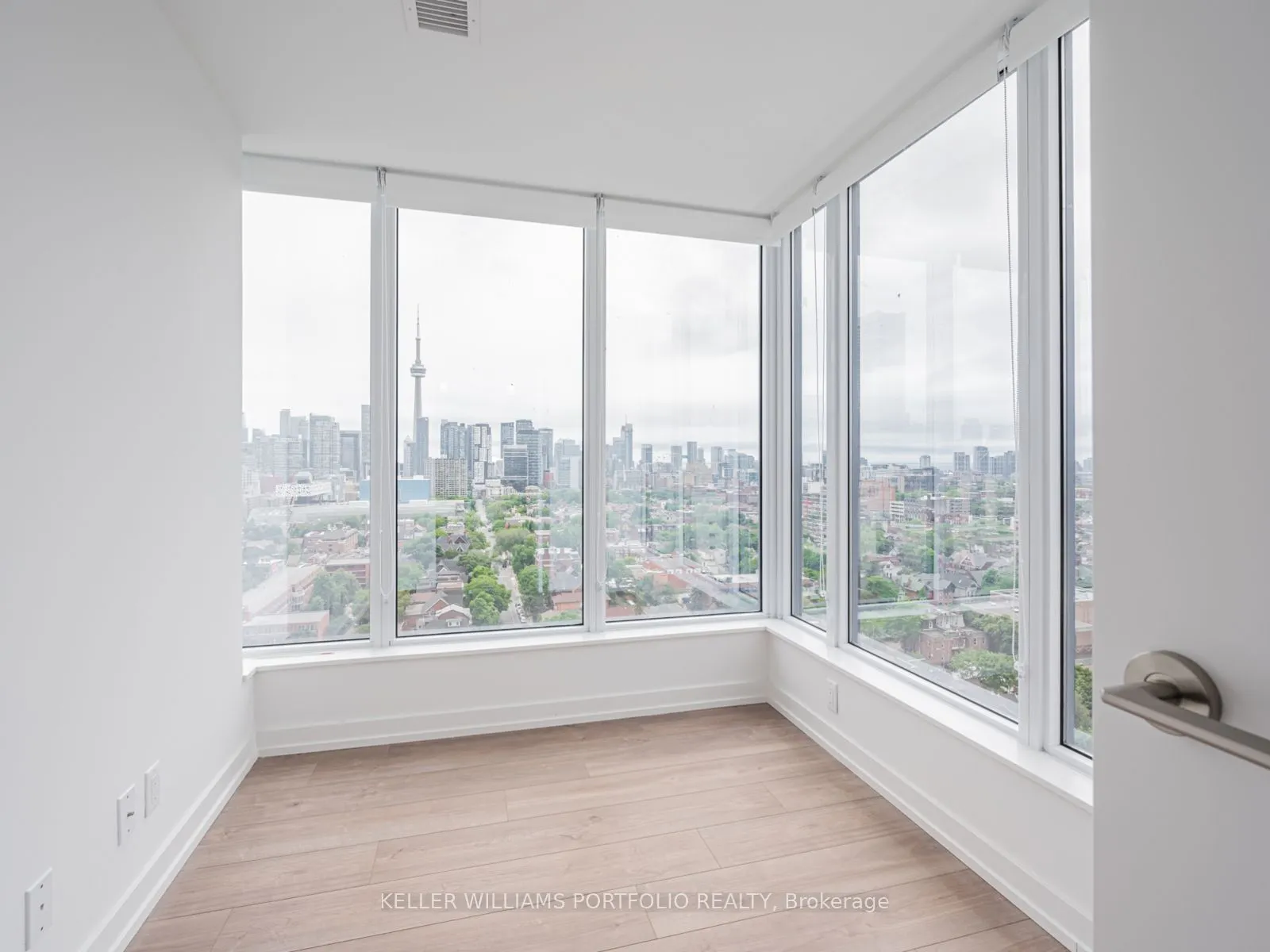203 College Street, #1702
