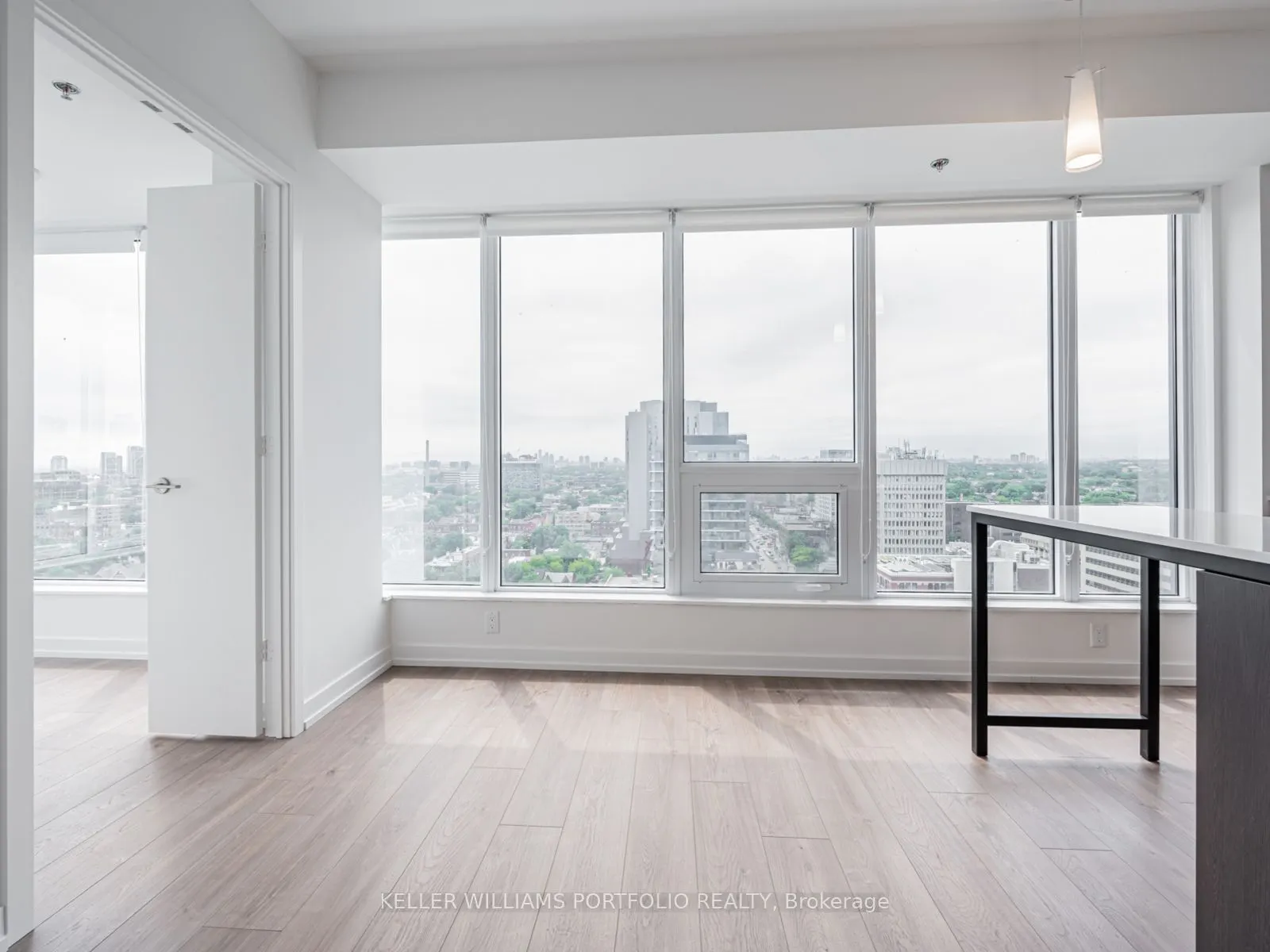 203 College Street, #1702