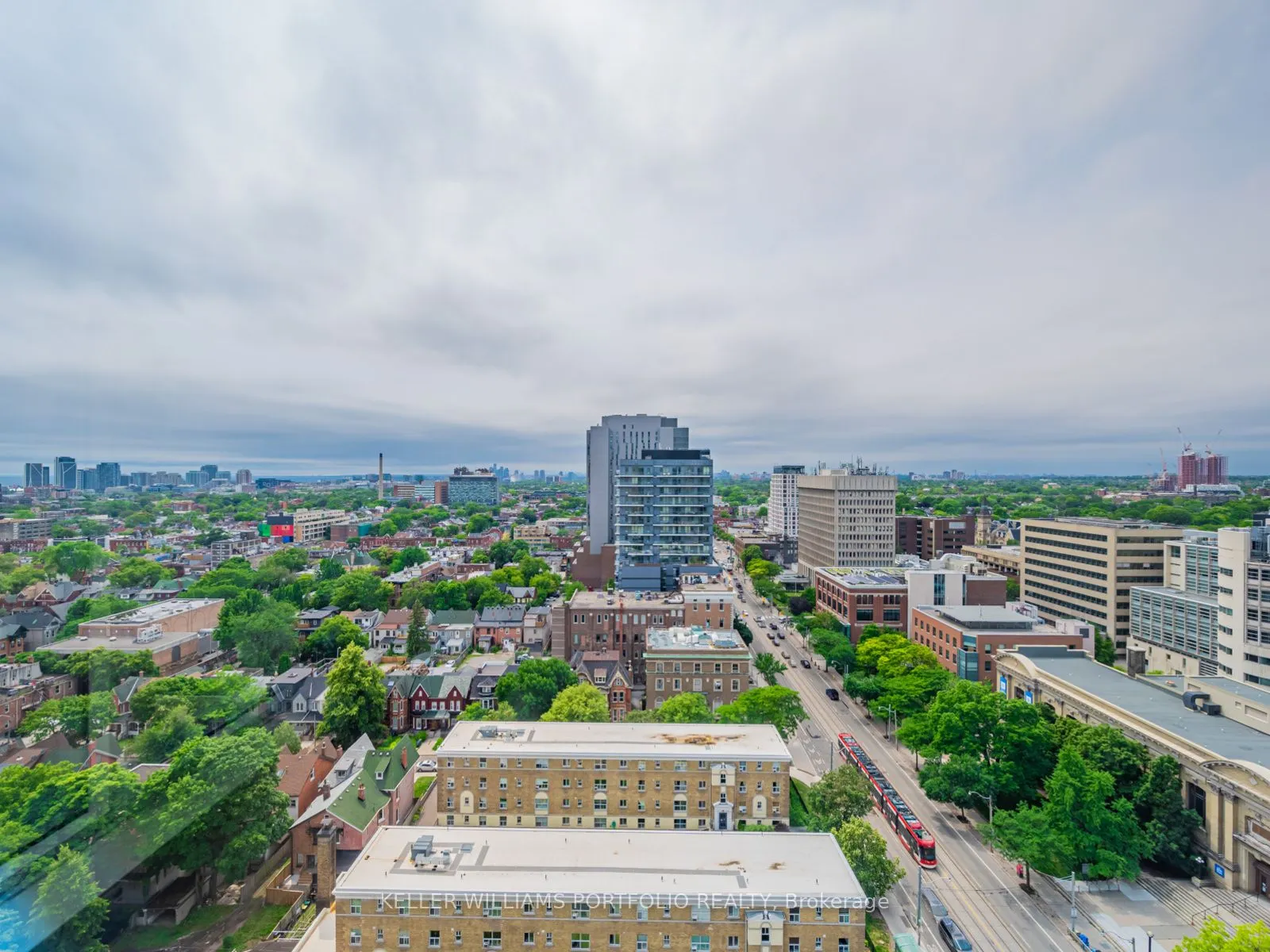 203 College Street, #1702