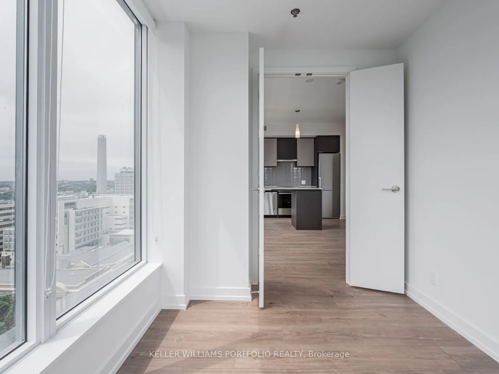 203 College Street, #1702