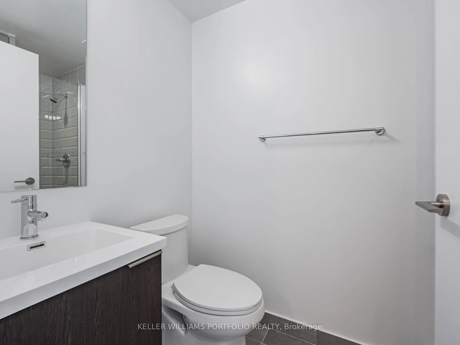 203 College Street, #1702