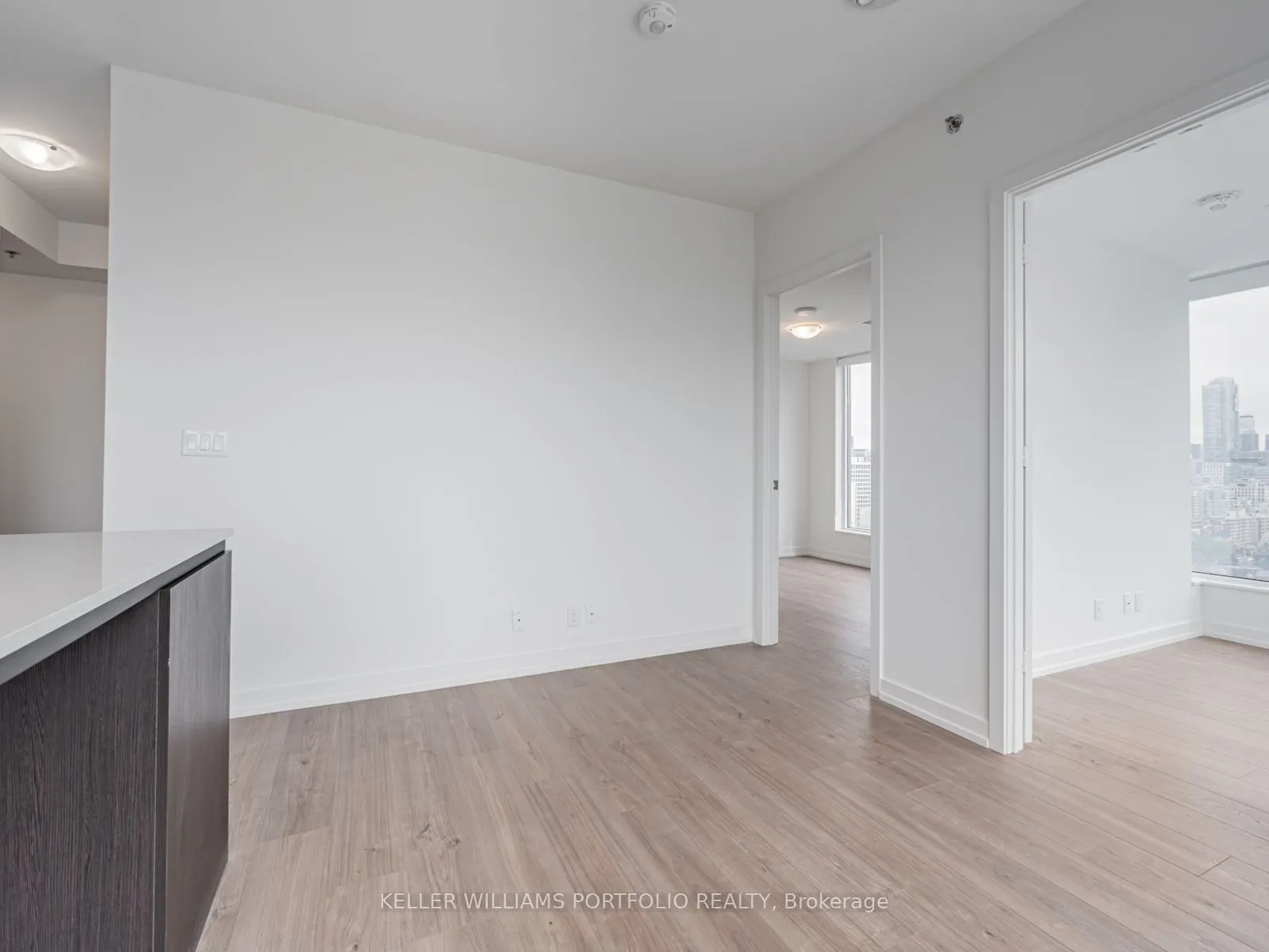 203 College Street, #1702