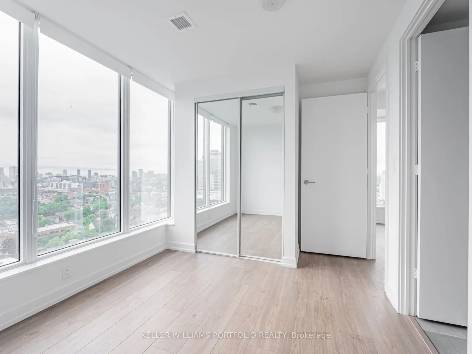 203 College Street, #1702