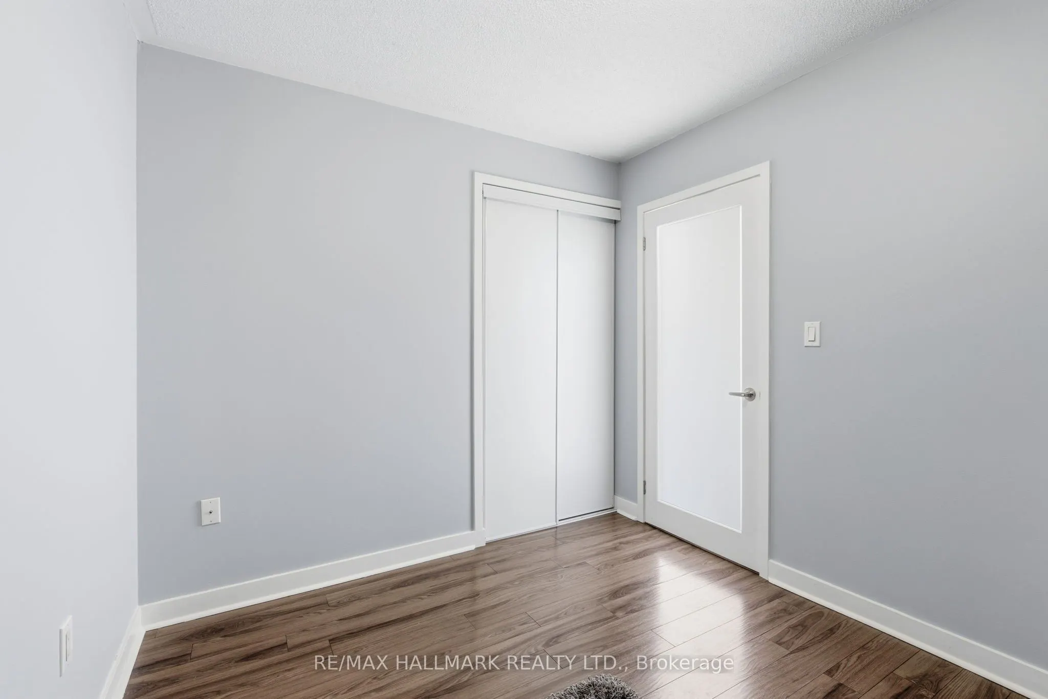 15 Brunel Court, #18