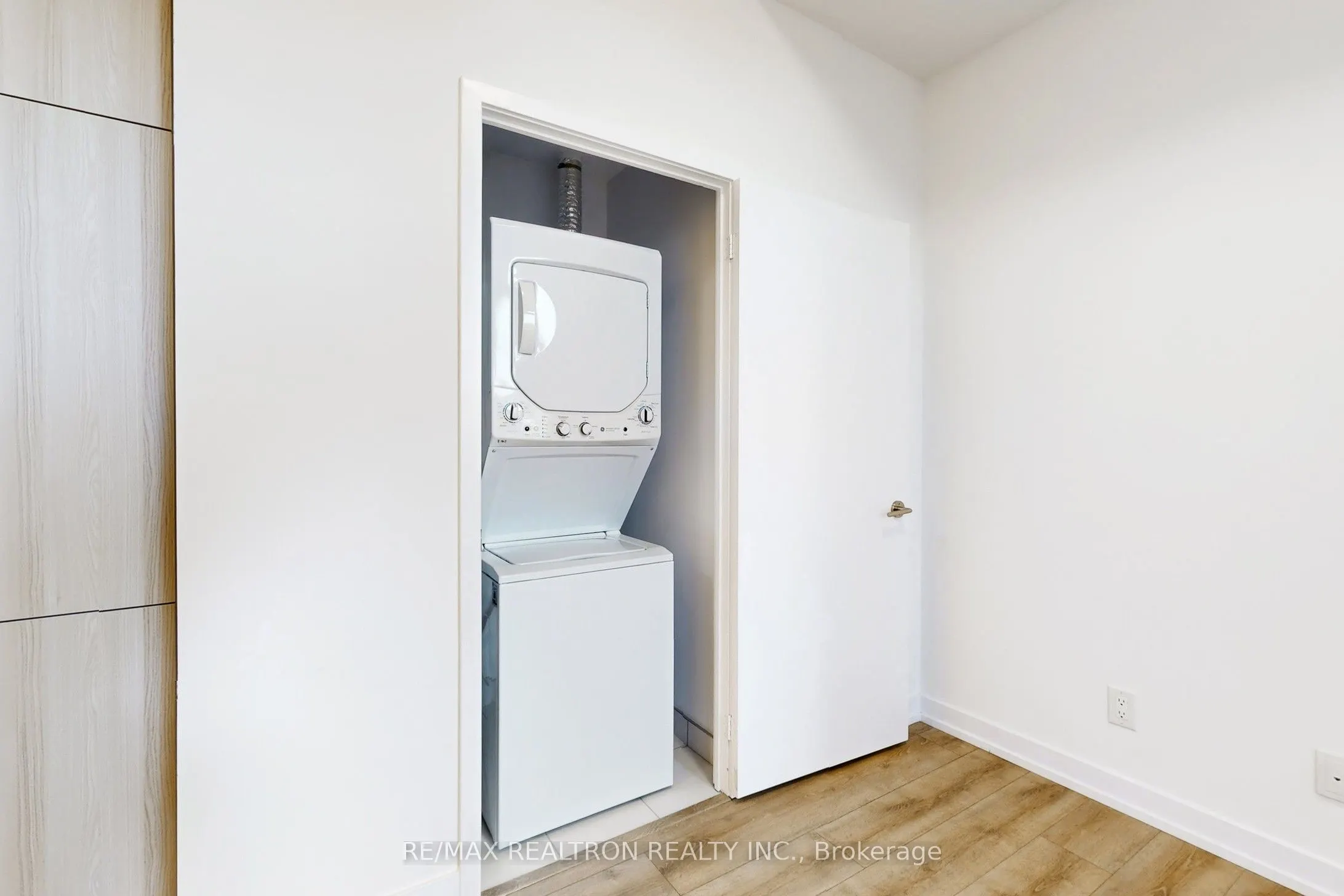 500 Dupont Street, #301