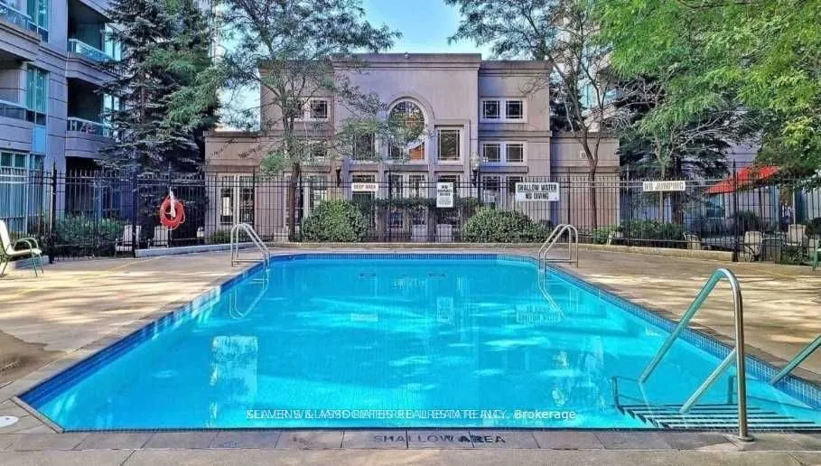 2 Covington Road, #PH209