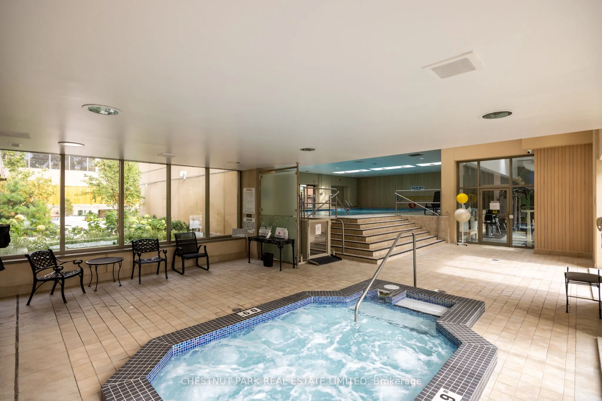 63 St Clair Avenue W, #1002
