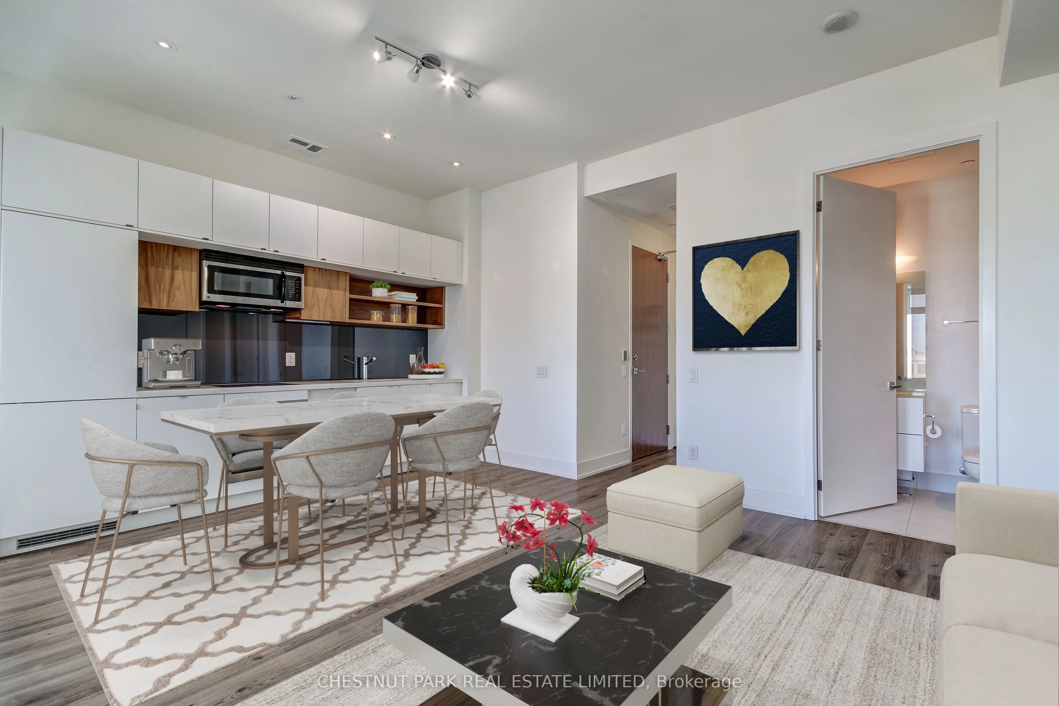 111 St Clair Avenue W, #1820