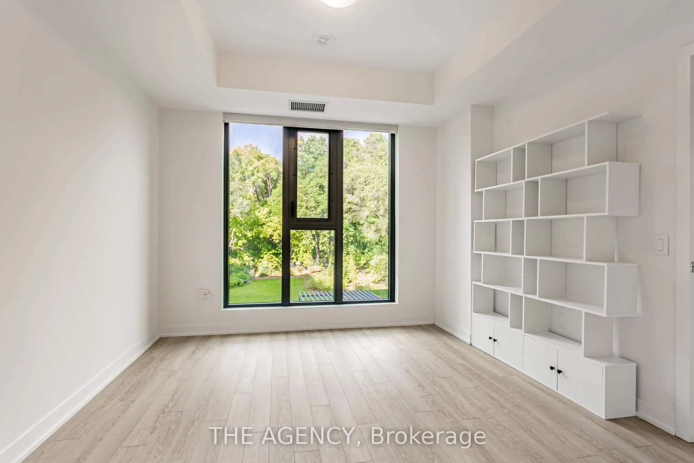 250 Lawrence Avenue E, #204