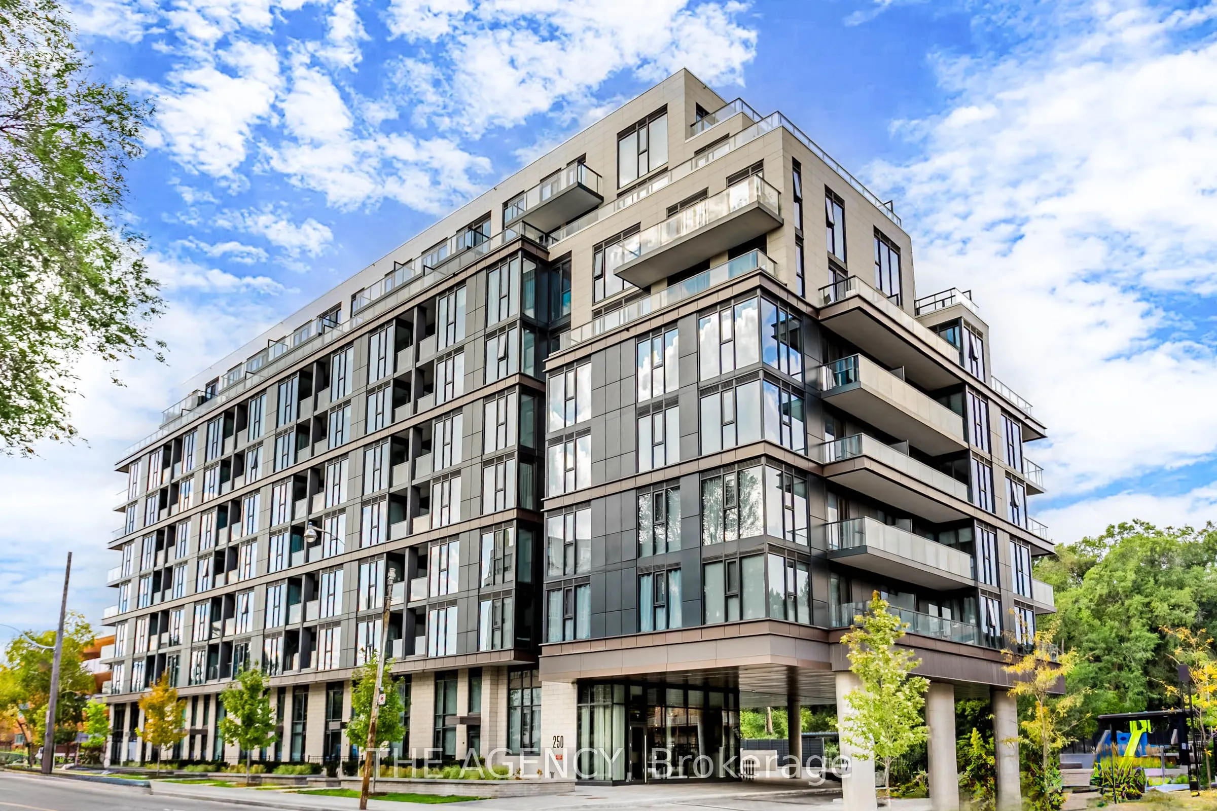 250 Lawrence Avenue E, #204