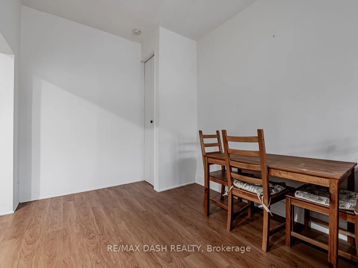 661 Huron Street, #201