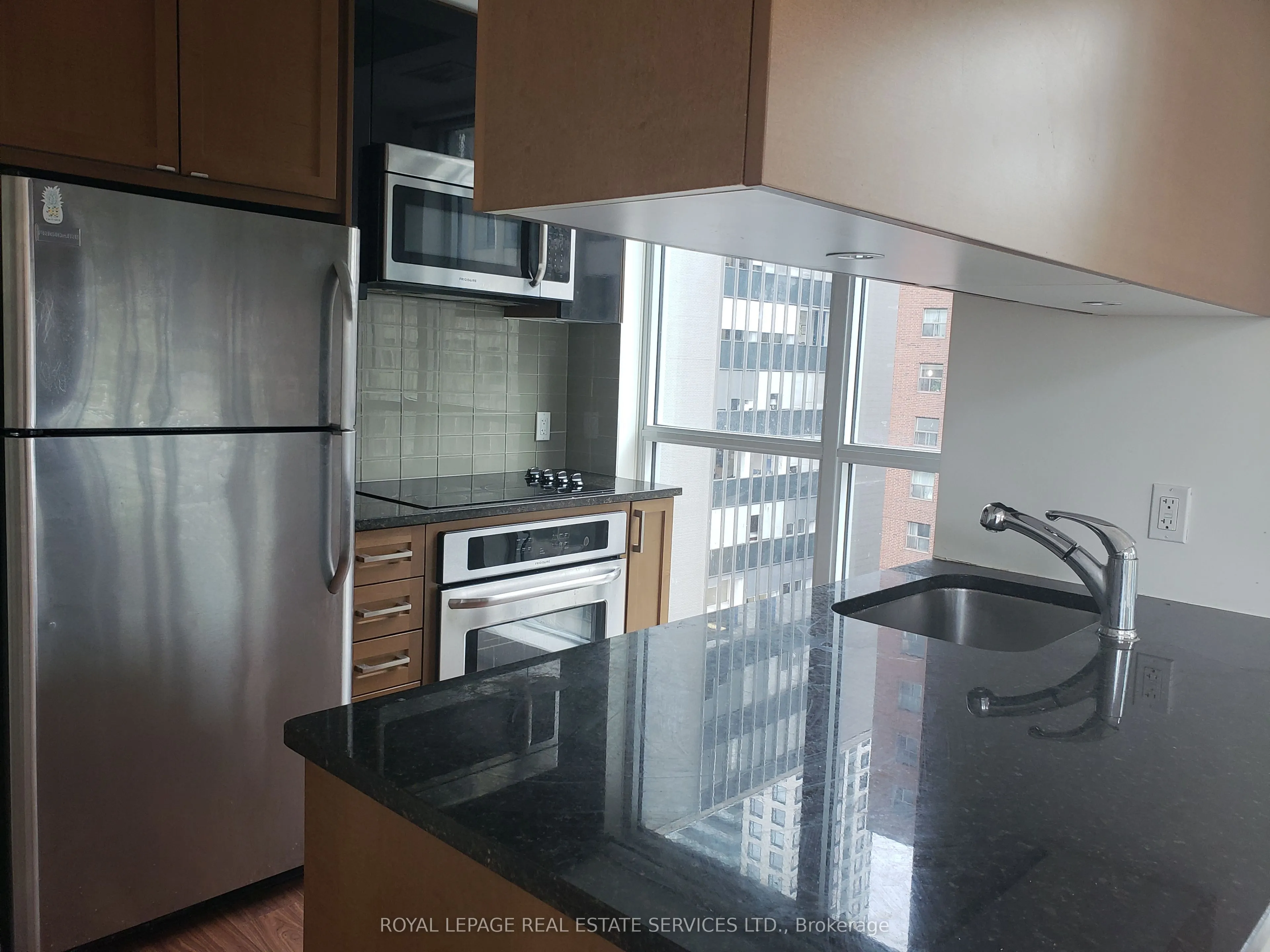 98 Lillian Street, #520