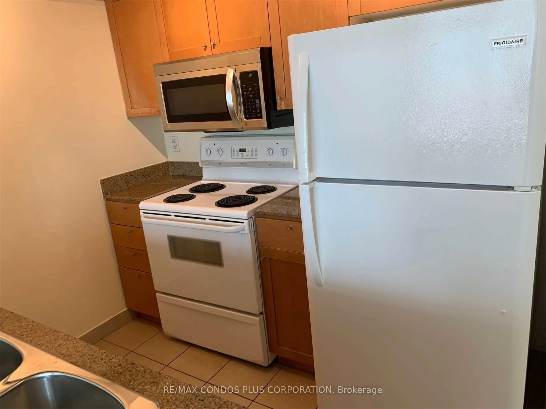 81 Navy Wharf Court, #707