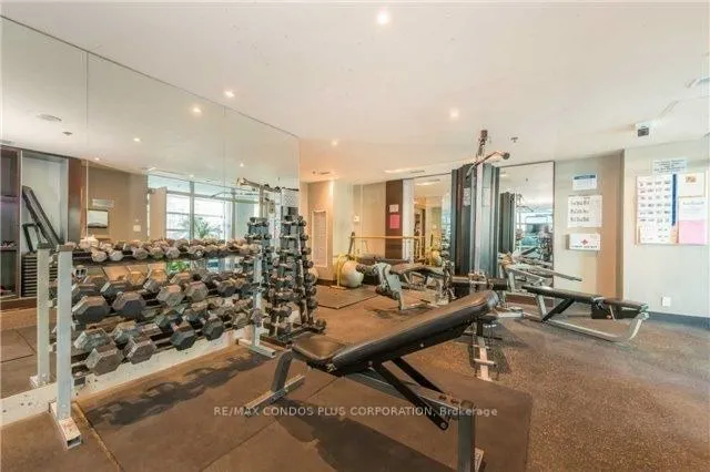 81 Navy Wharf Court, #707