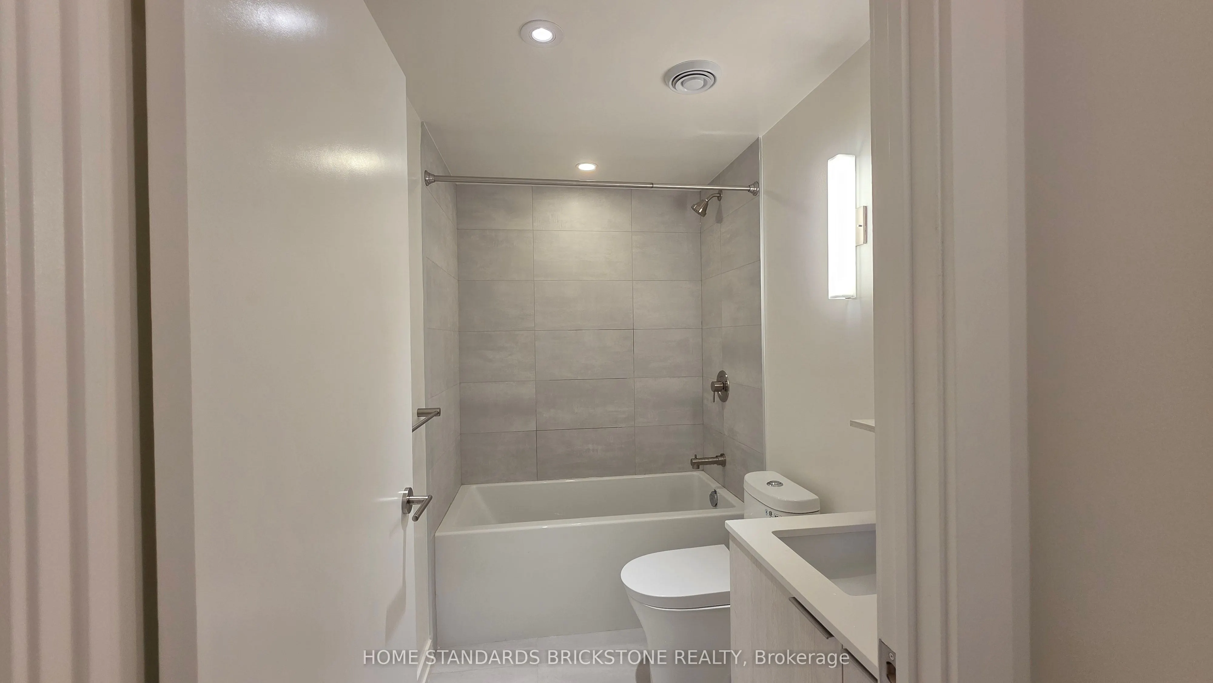 110 Broadway Avenue, #313S