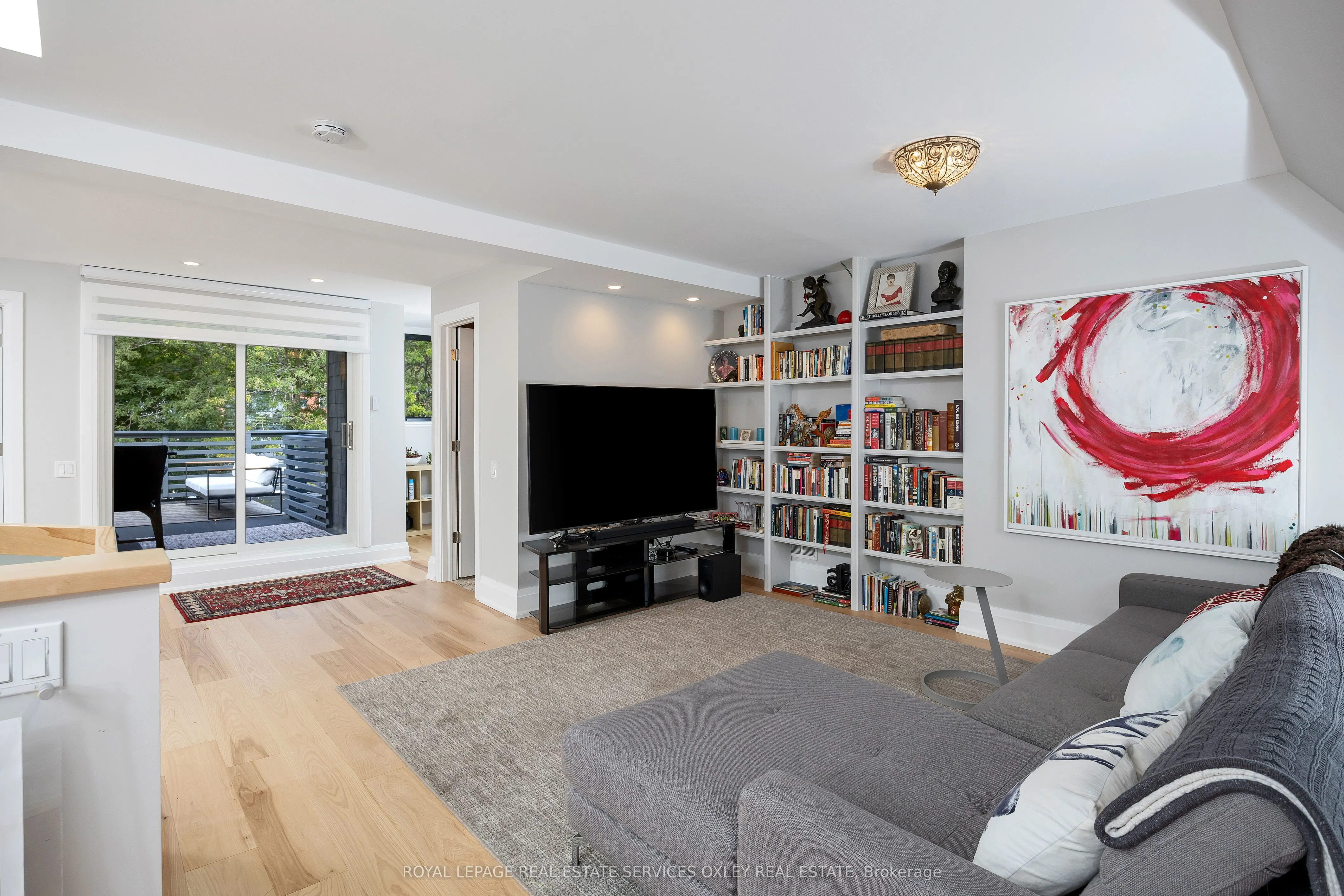 26 Mcmaster Avenue