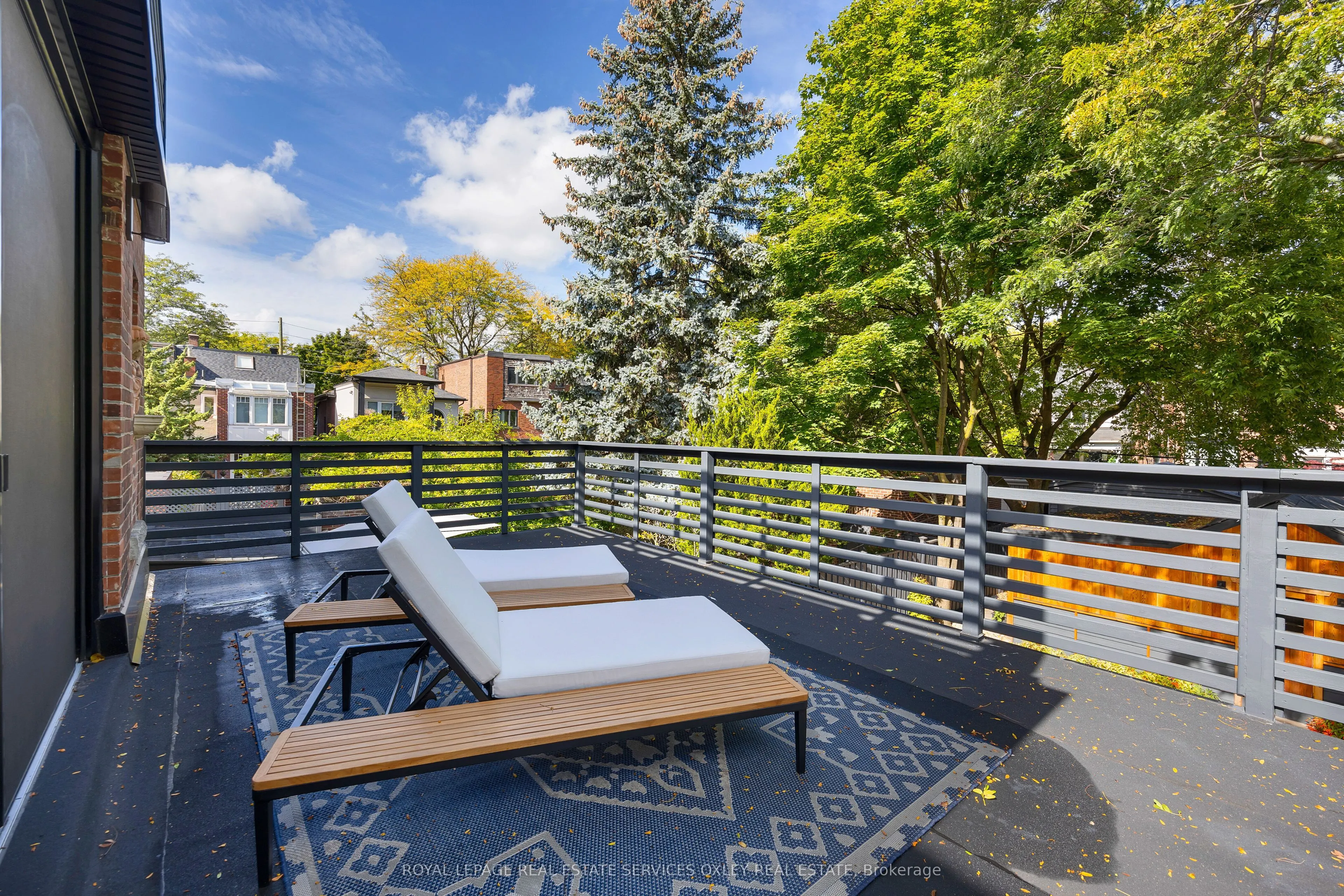26 Mcmaster Avenue