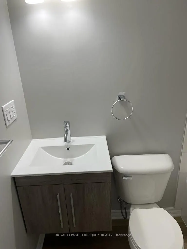 646 Lansdowne Avenue, #3