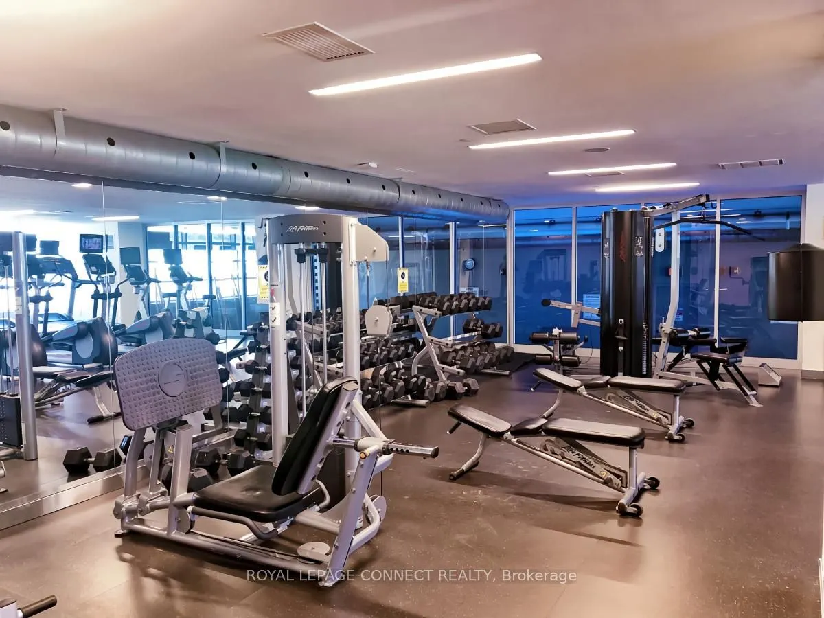 151 Dan Leckie Way, #921