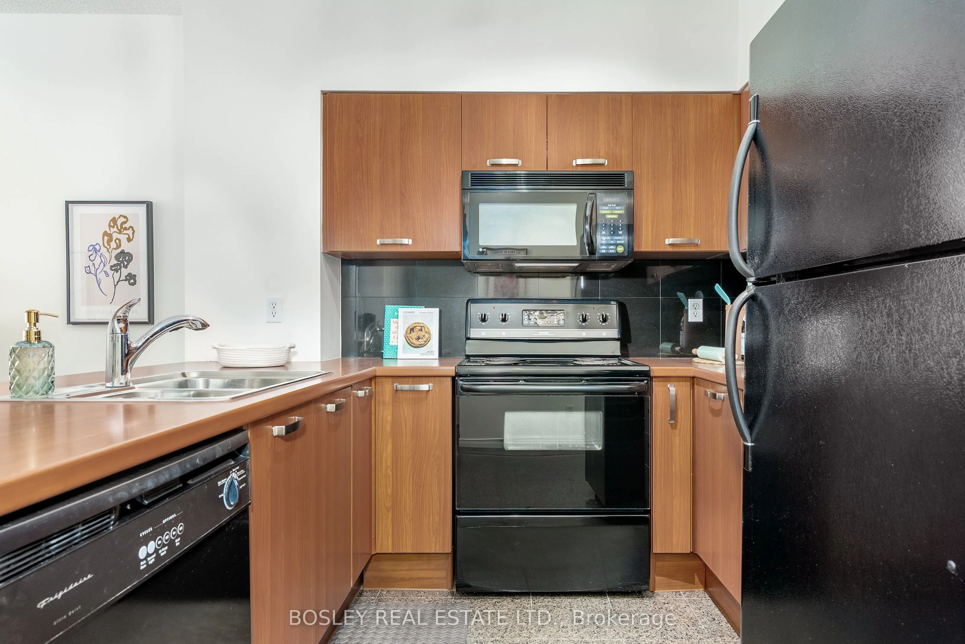 51 Harrison Garden Boulevard, #306