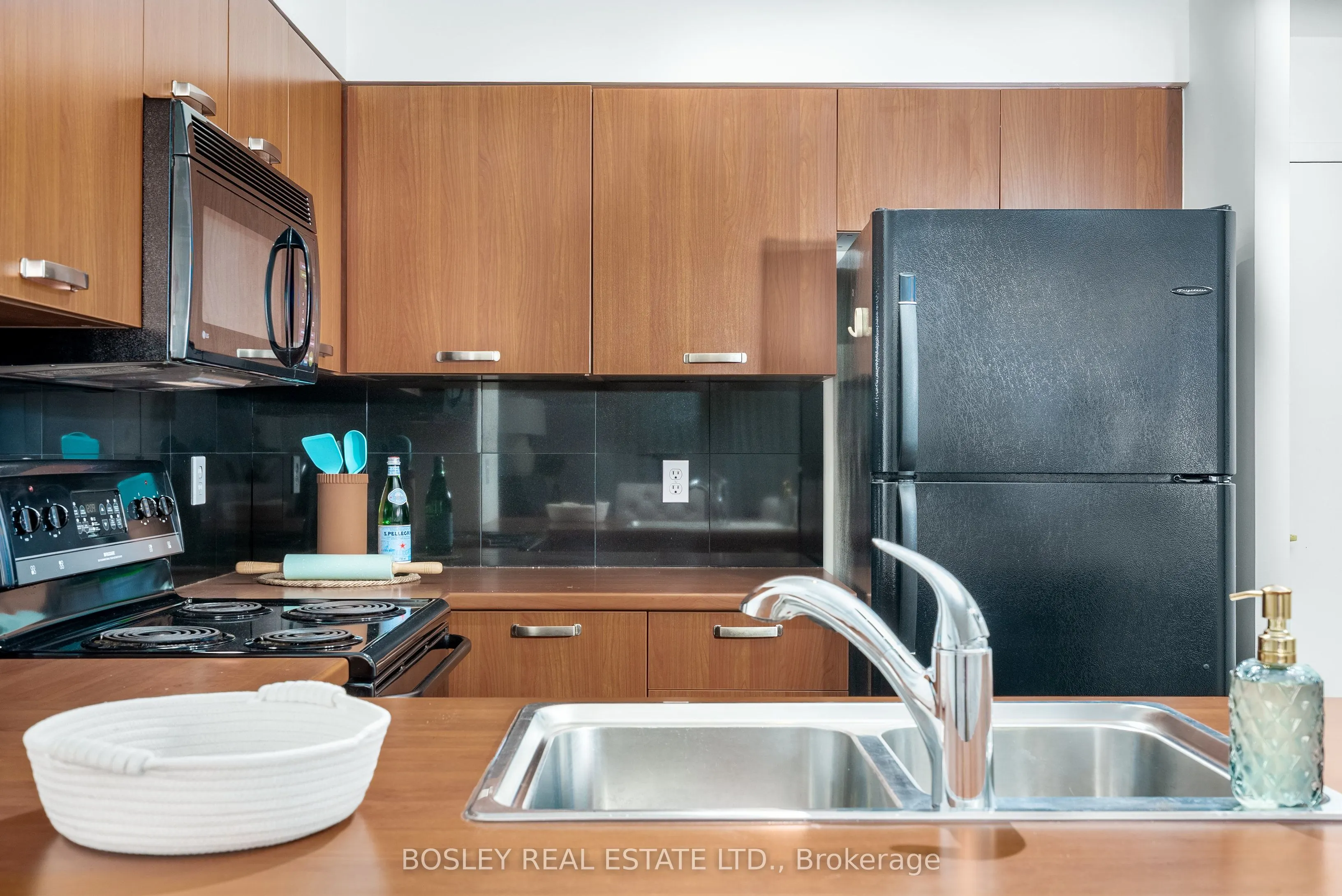 51 Harrison Garden Boulevard, #306