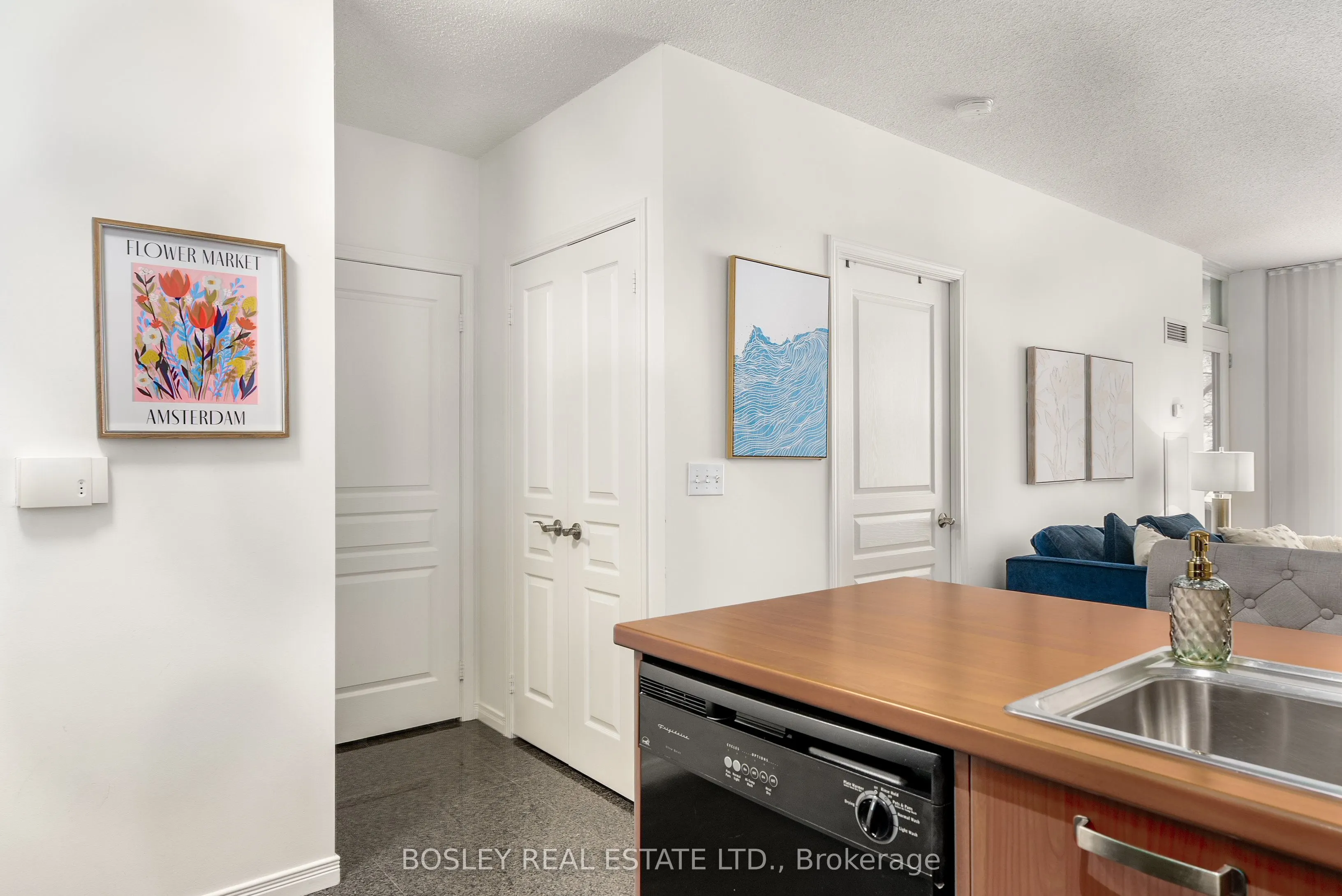 51 Harrison Garden Boulevard, #306
