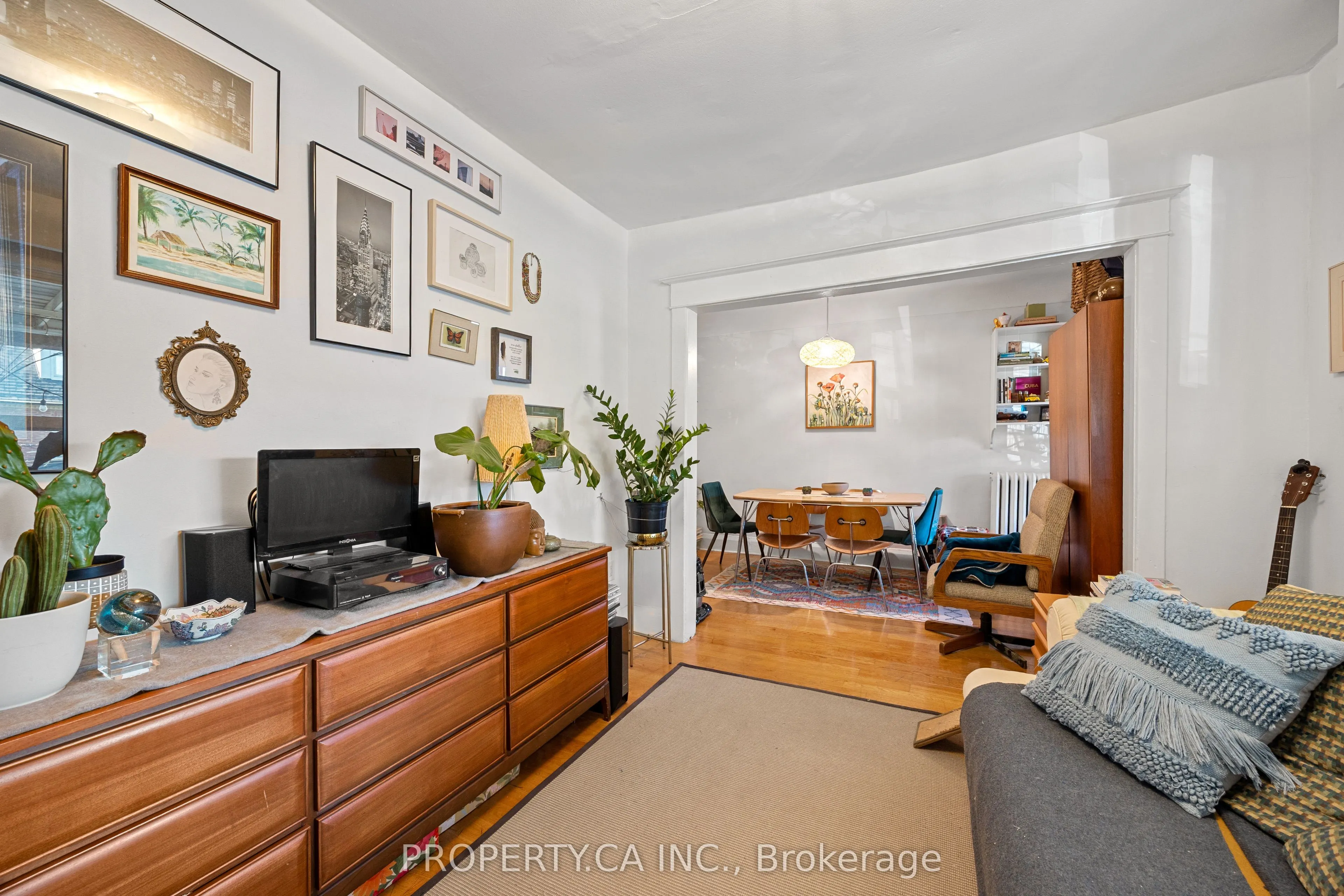 396 Roxton Road