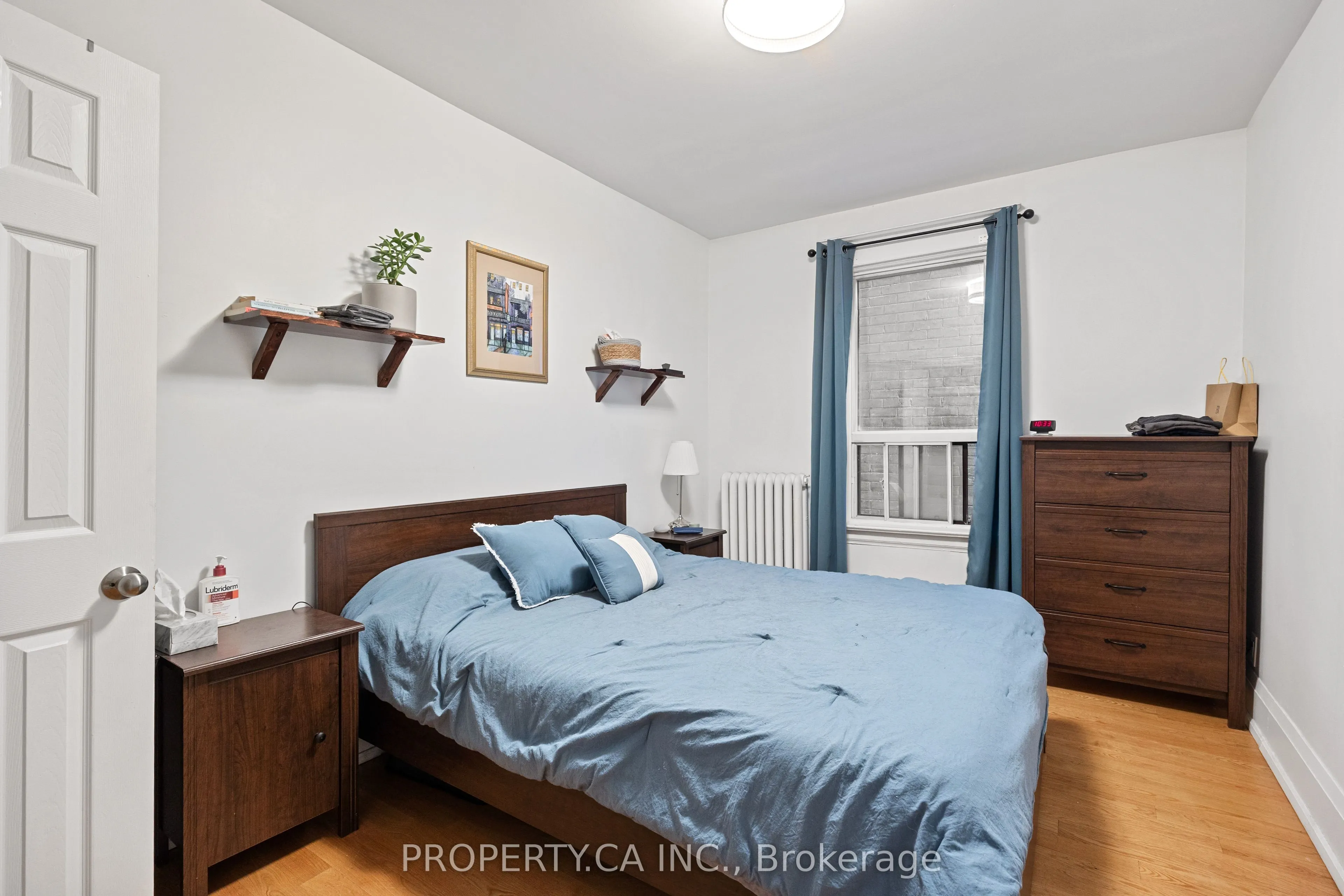396 Roxton Road