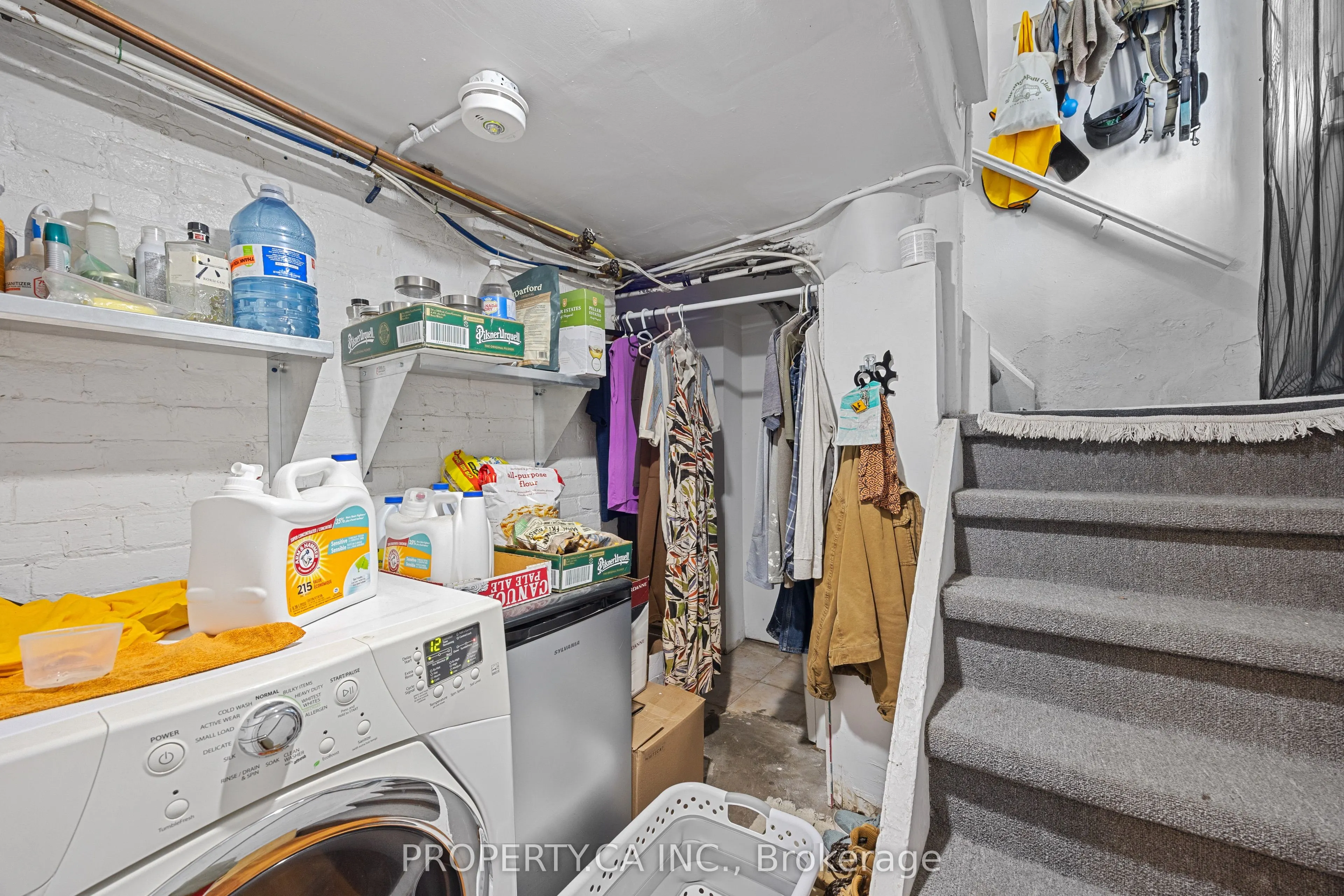 396 Roxton Road