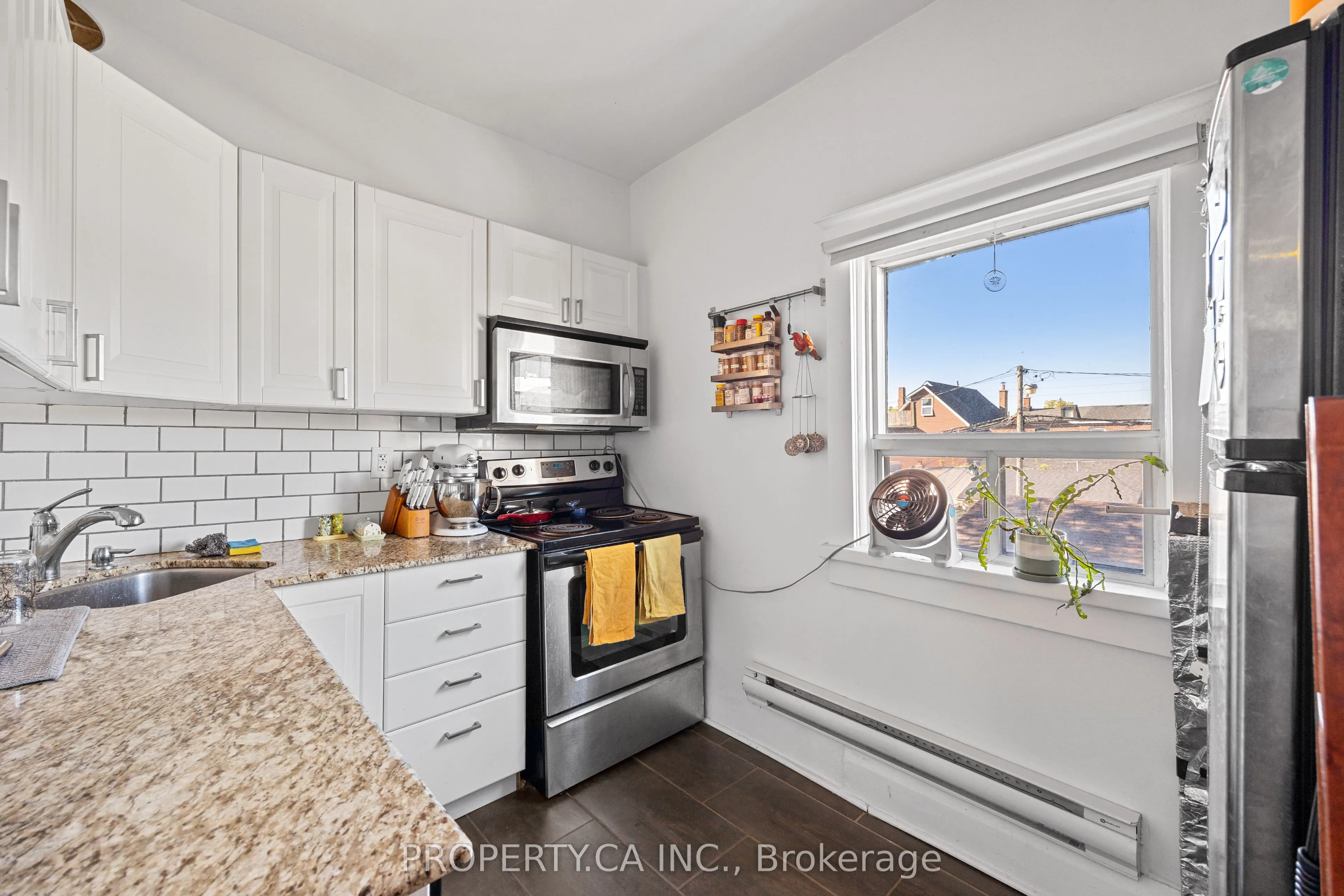 396 Roxton Road