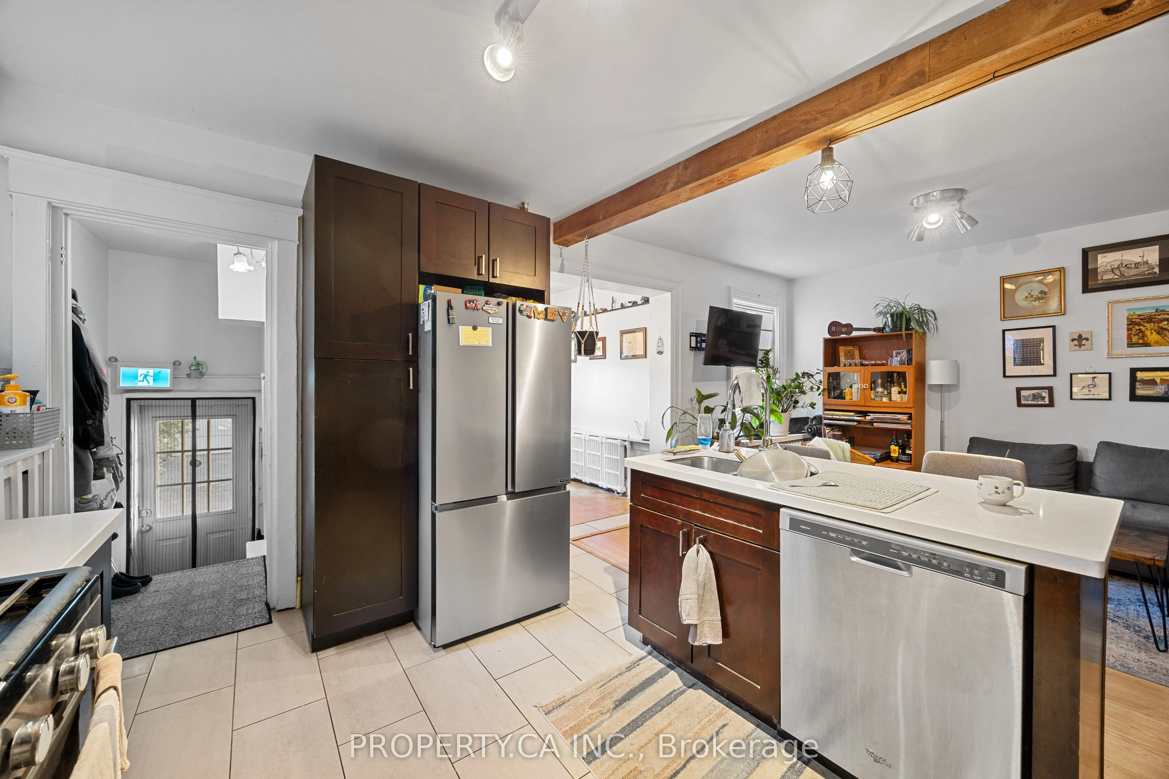 396 Roxton Road