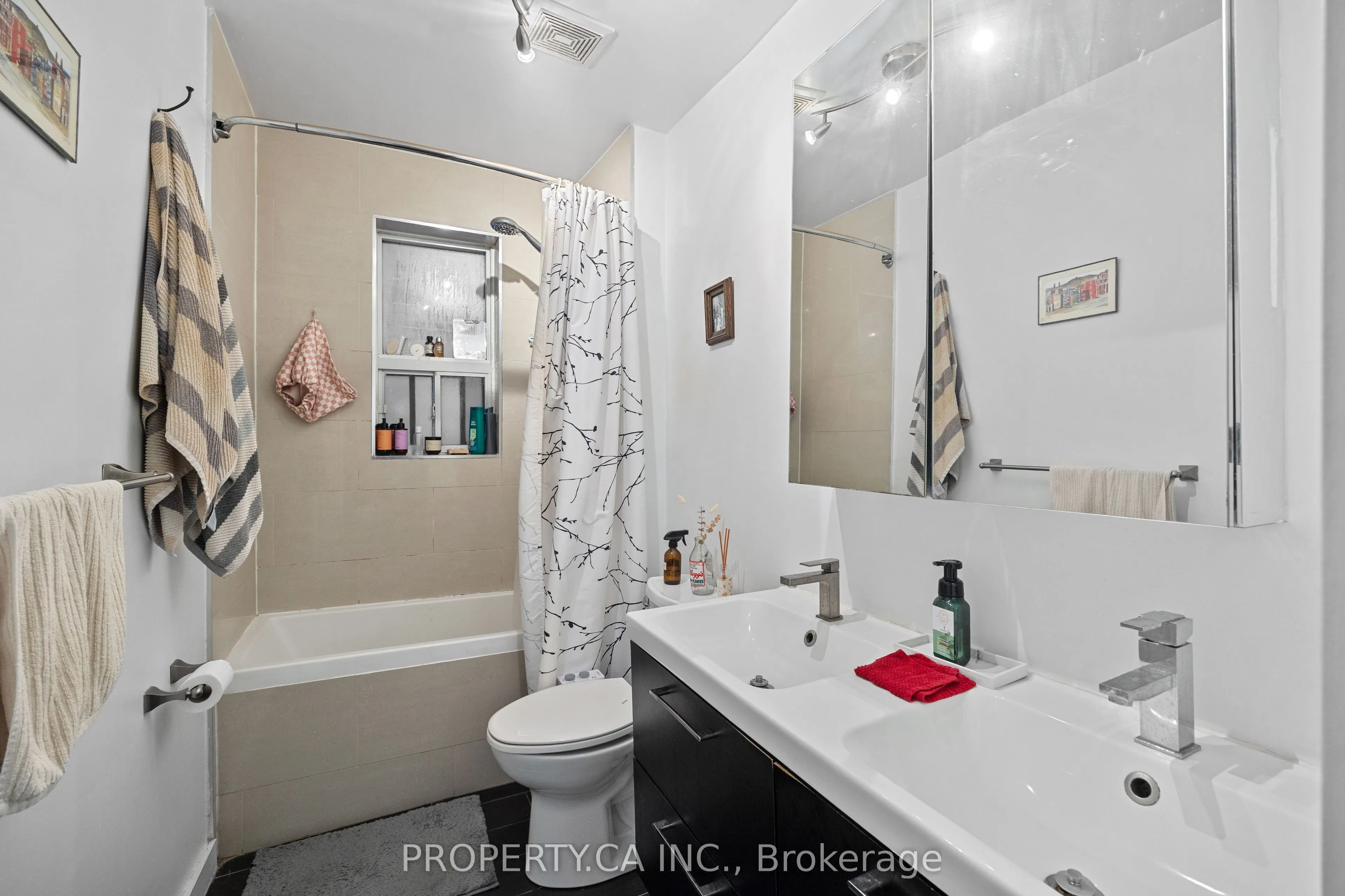 396 Roxton Road