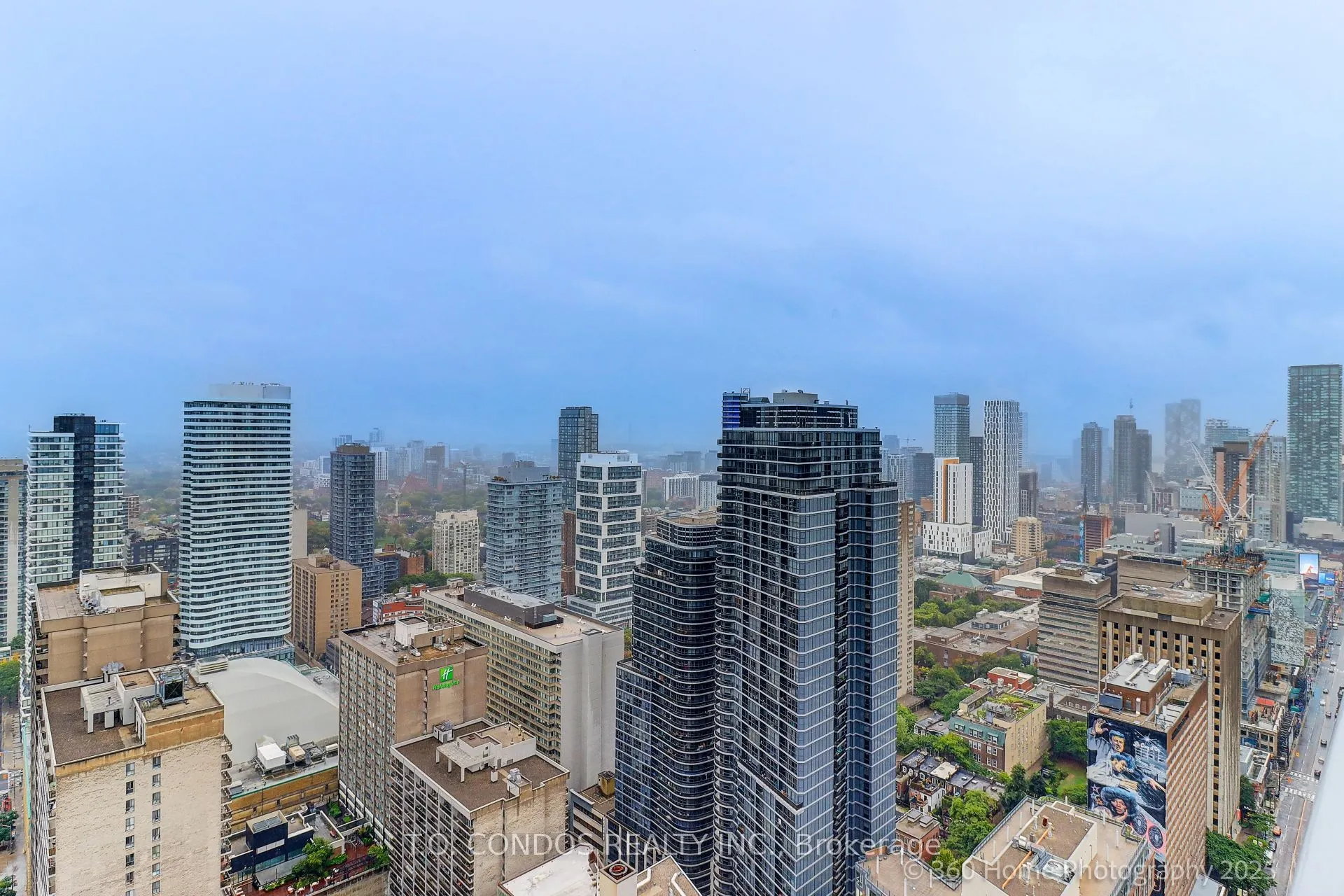 7 Grenville Street, #4105