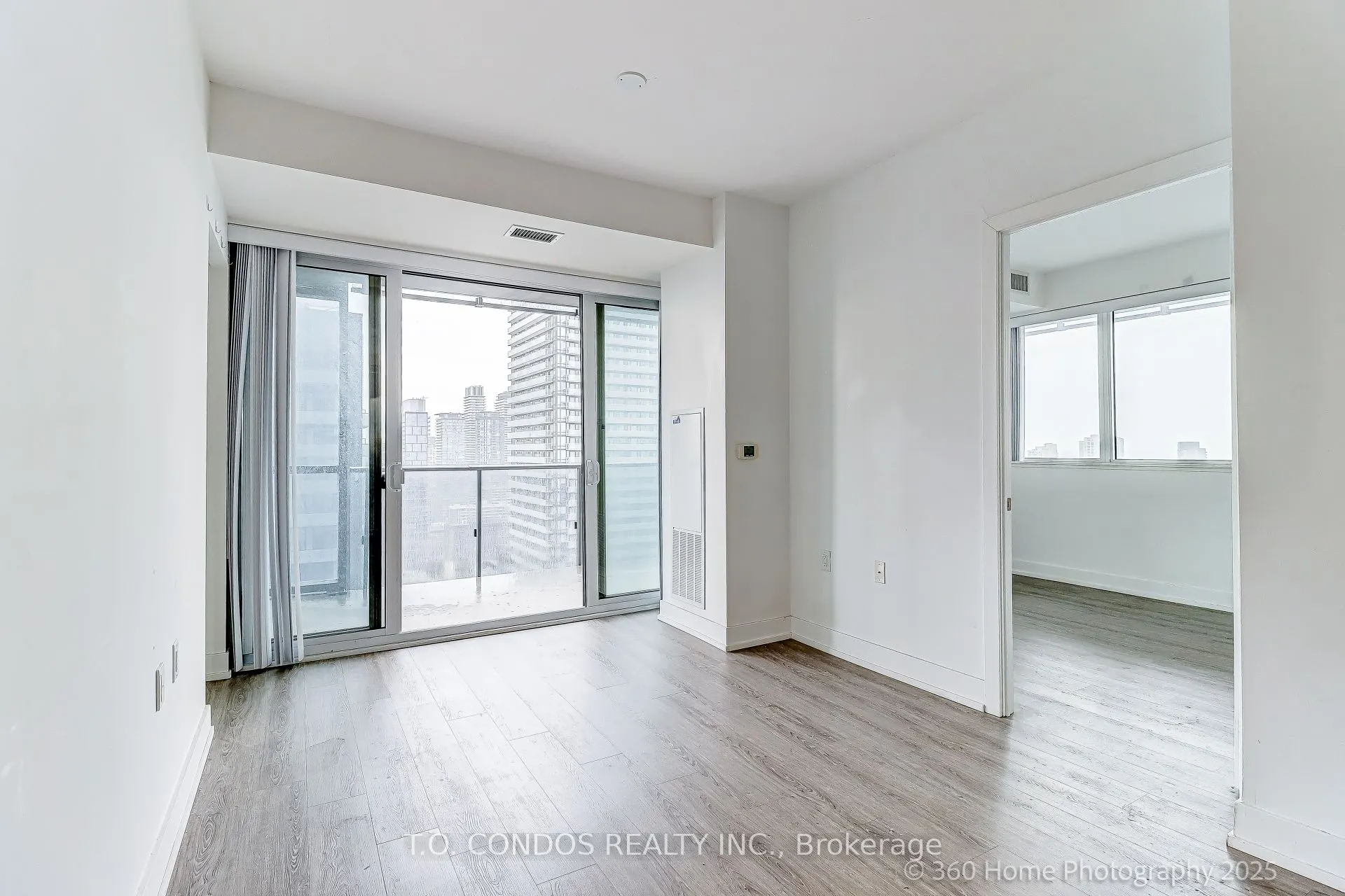 7 Grenville Street, #4105