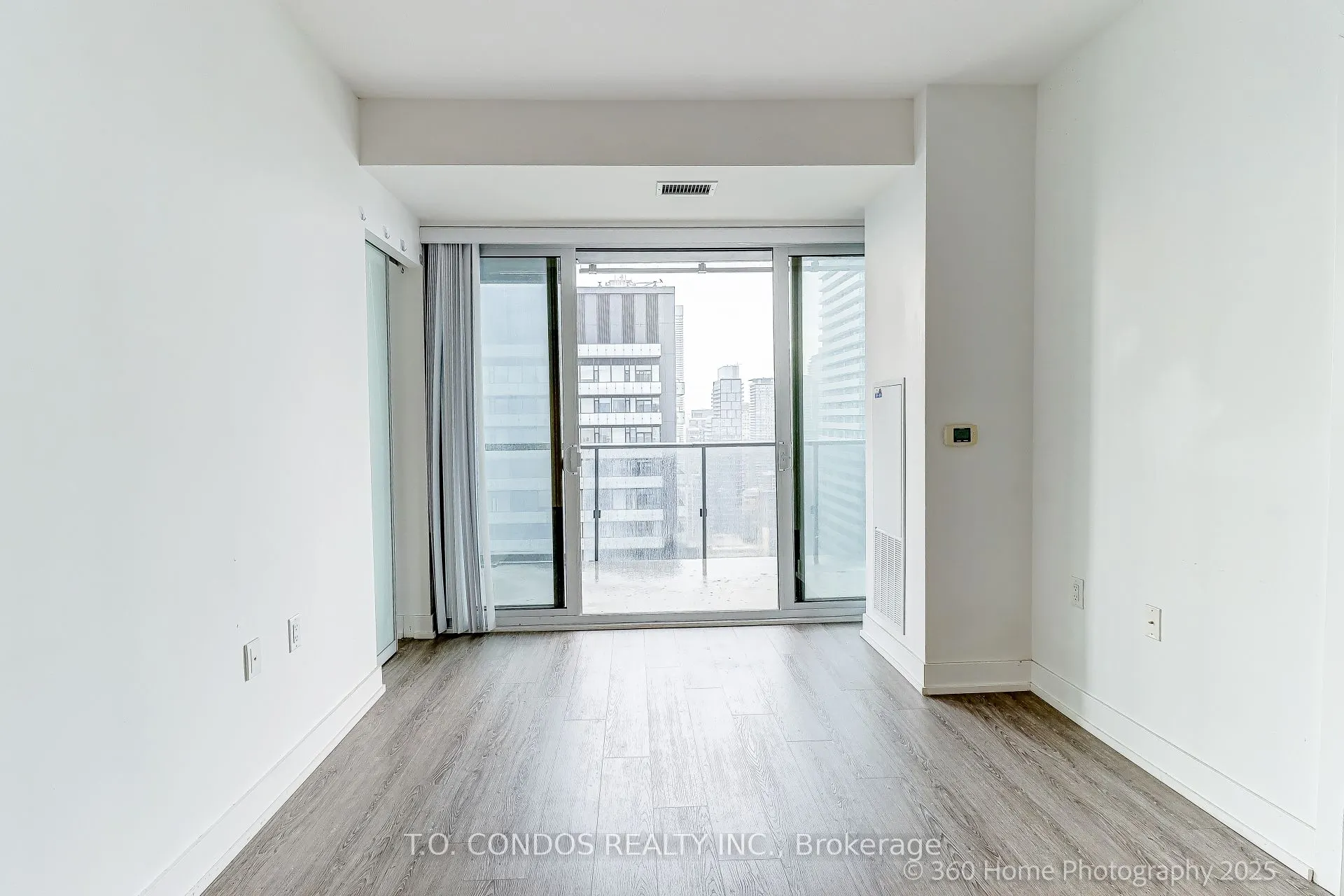 7 Grenville Street, #4105