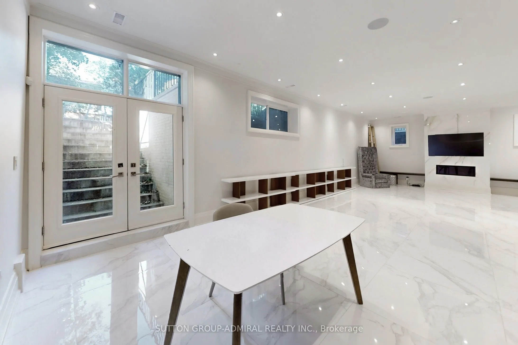 276 Strathallan Wood