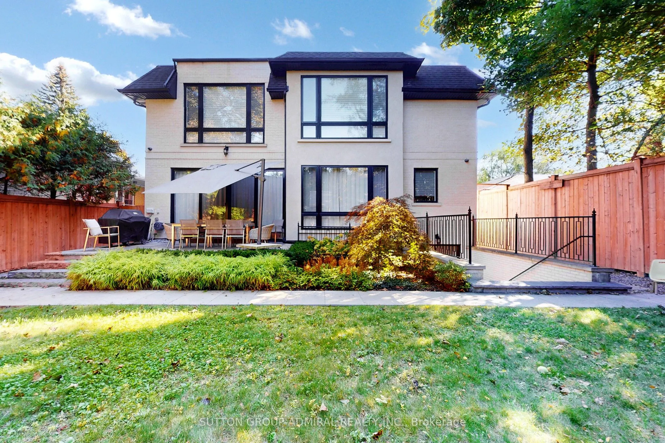 276 Strathallan Wood
