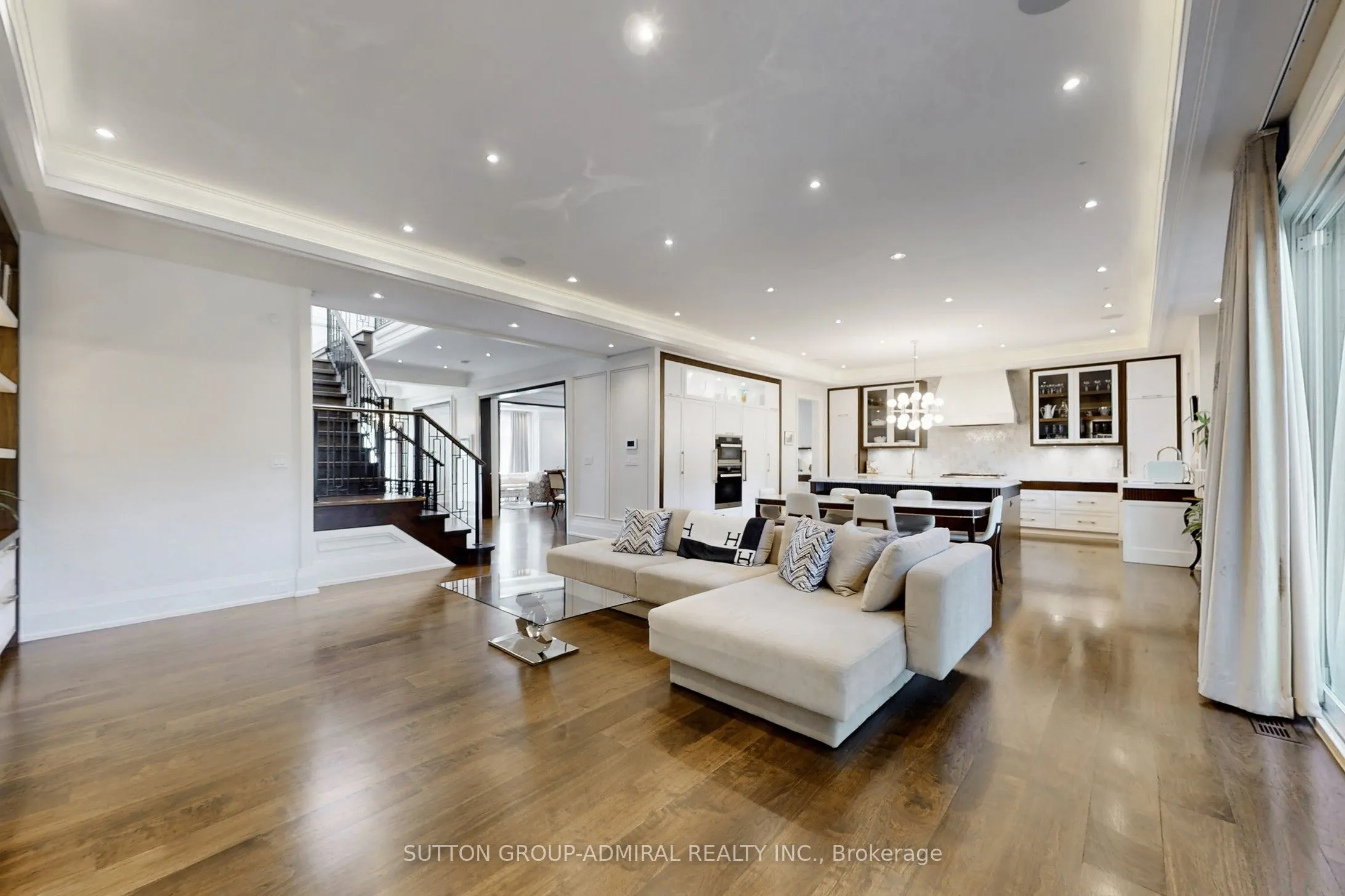 276 Strathallan Wood
