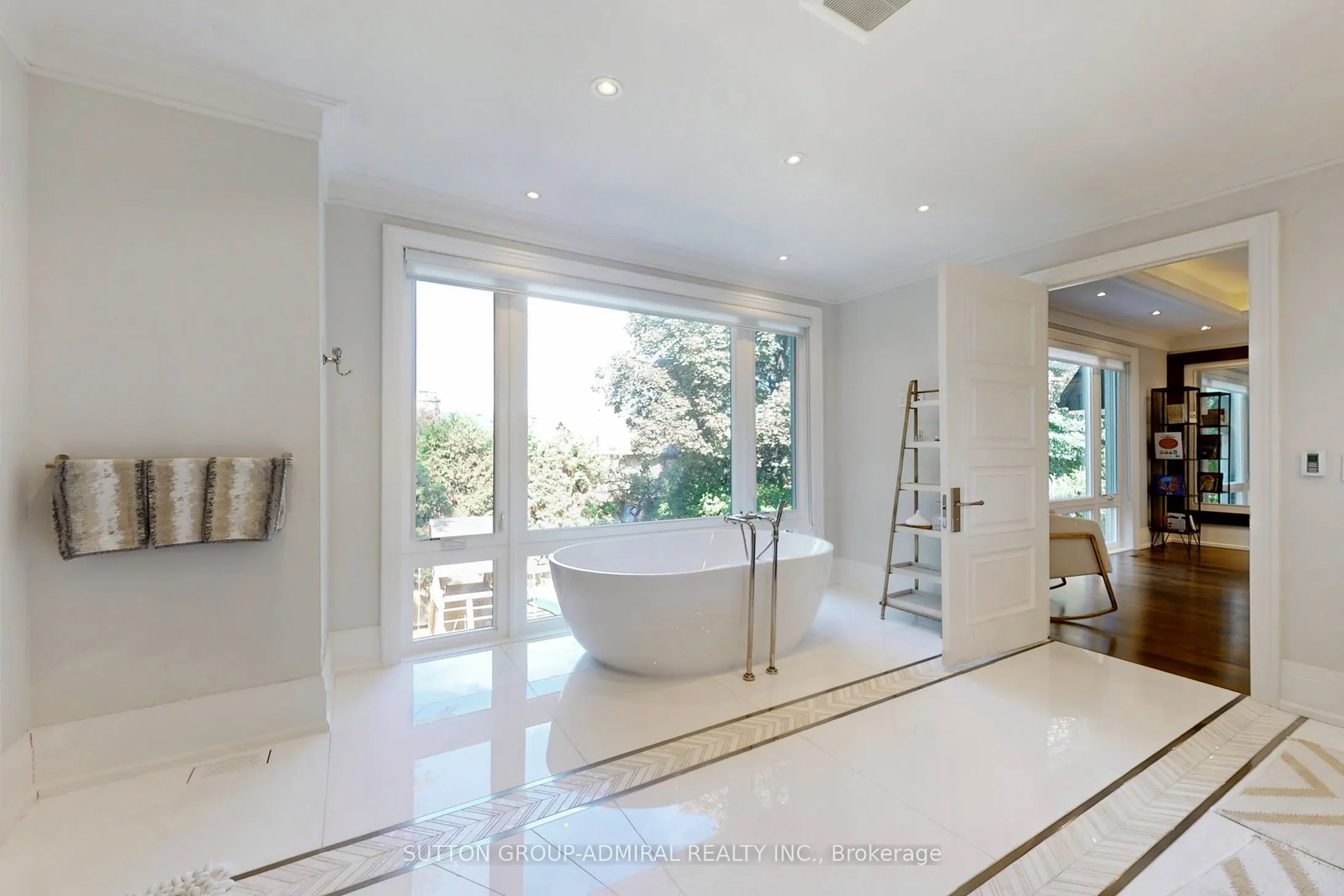276 Strathallan Wood