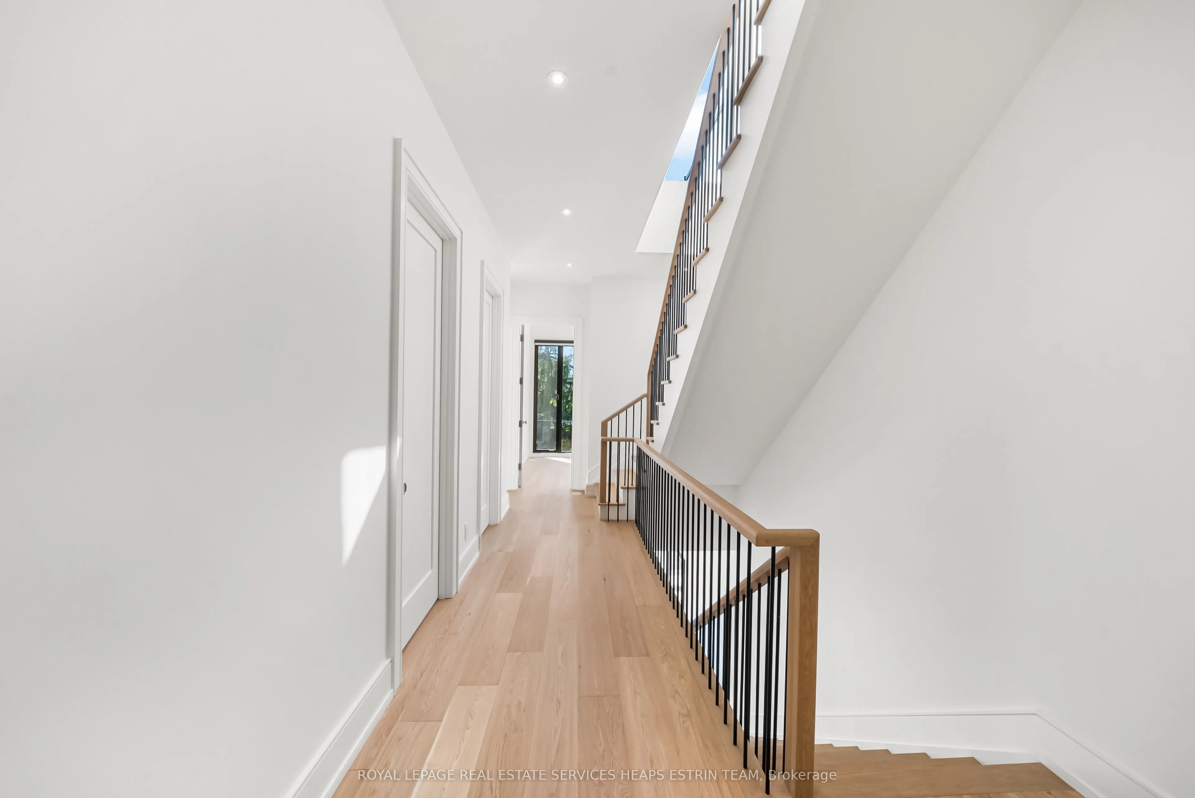 38 Evergreen Gardens