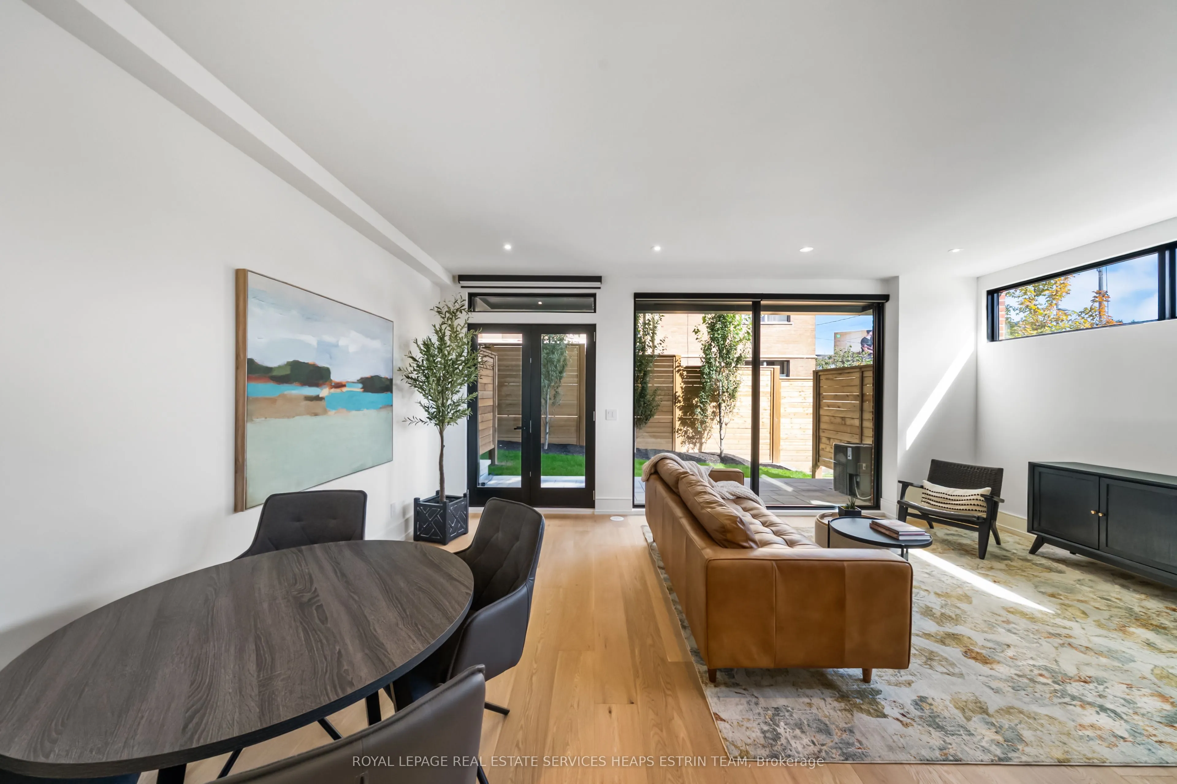 38 Evergreen Gardens
