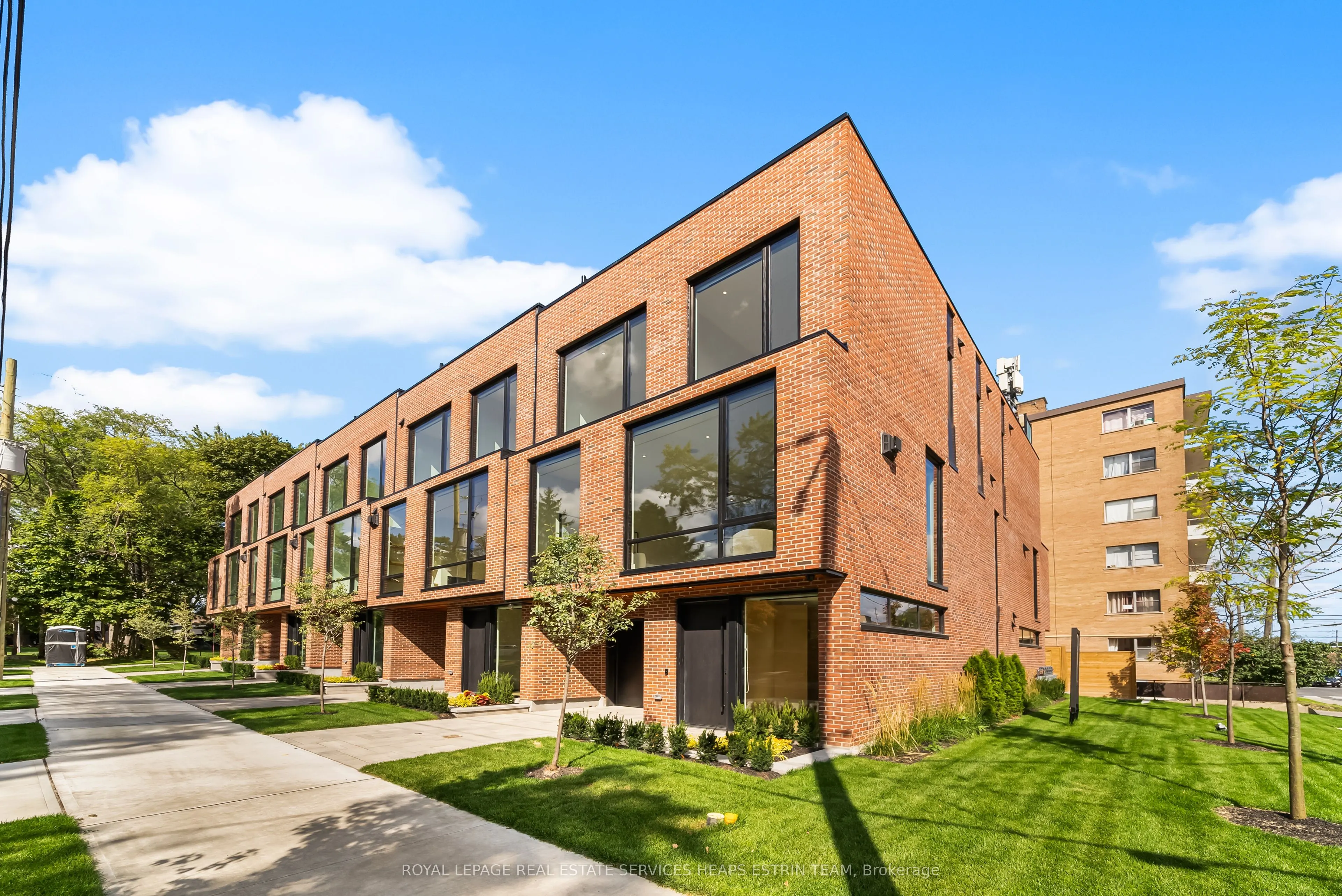 38 Evergreen Gardens