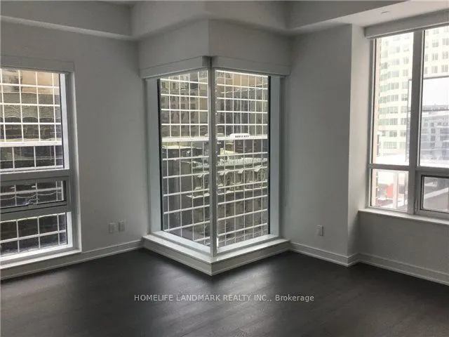 88 Scott Street, #711