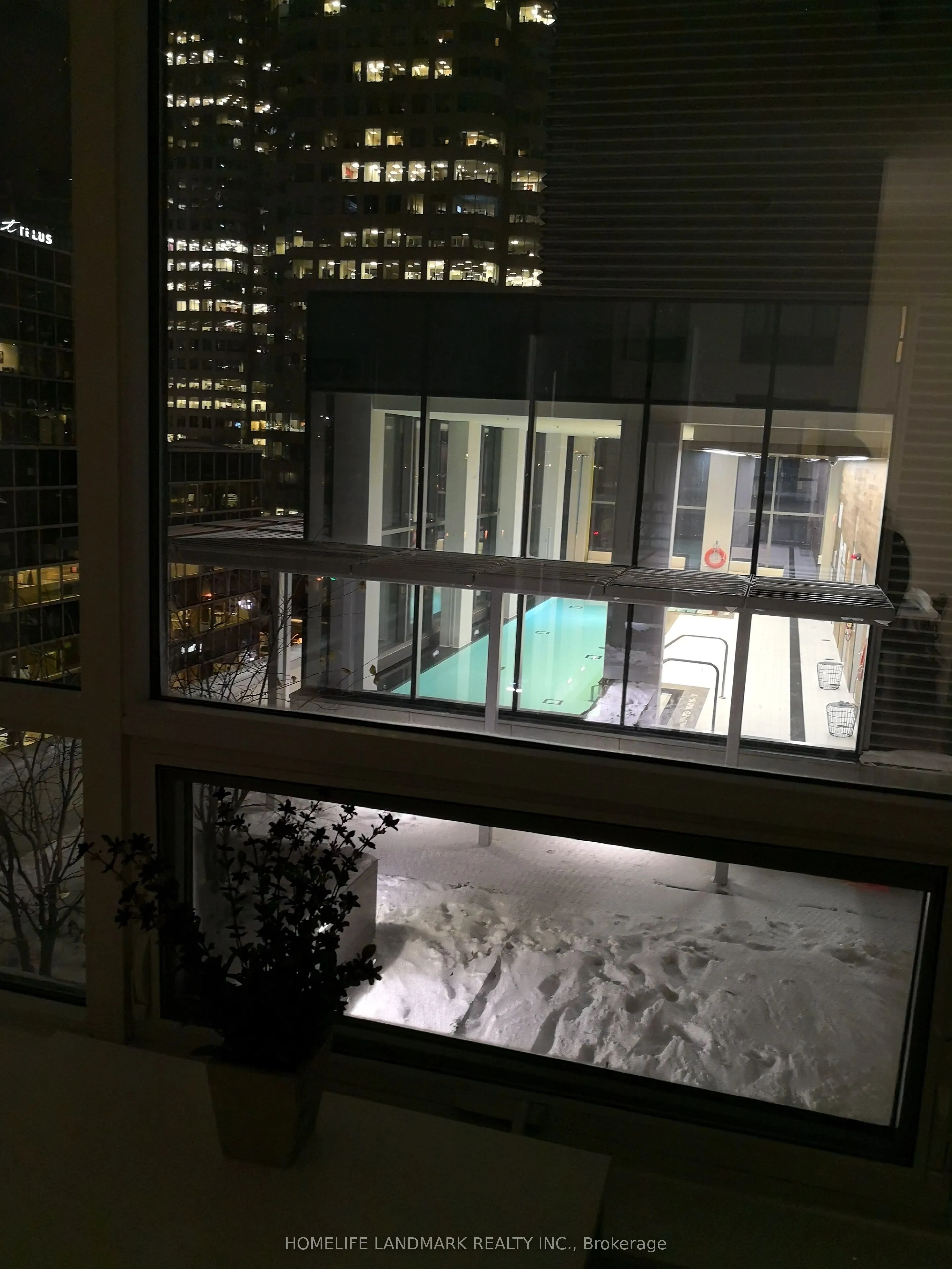 88 Scott Street, #711