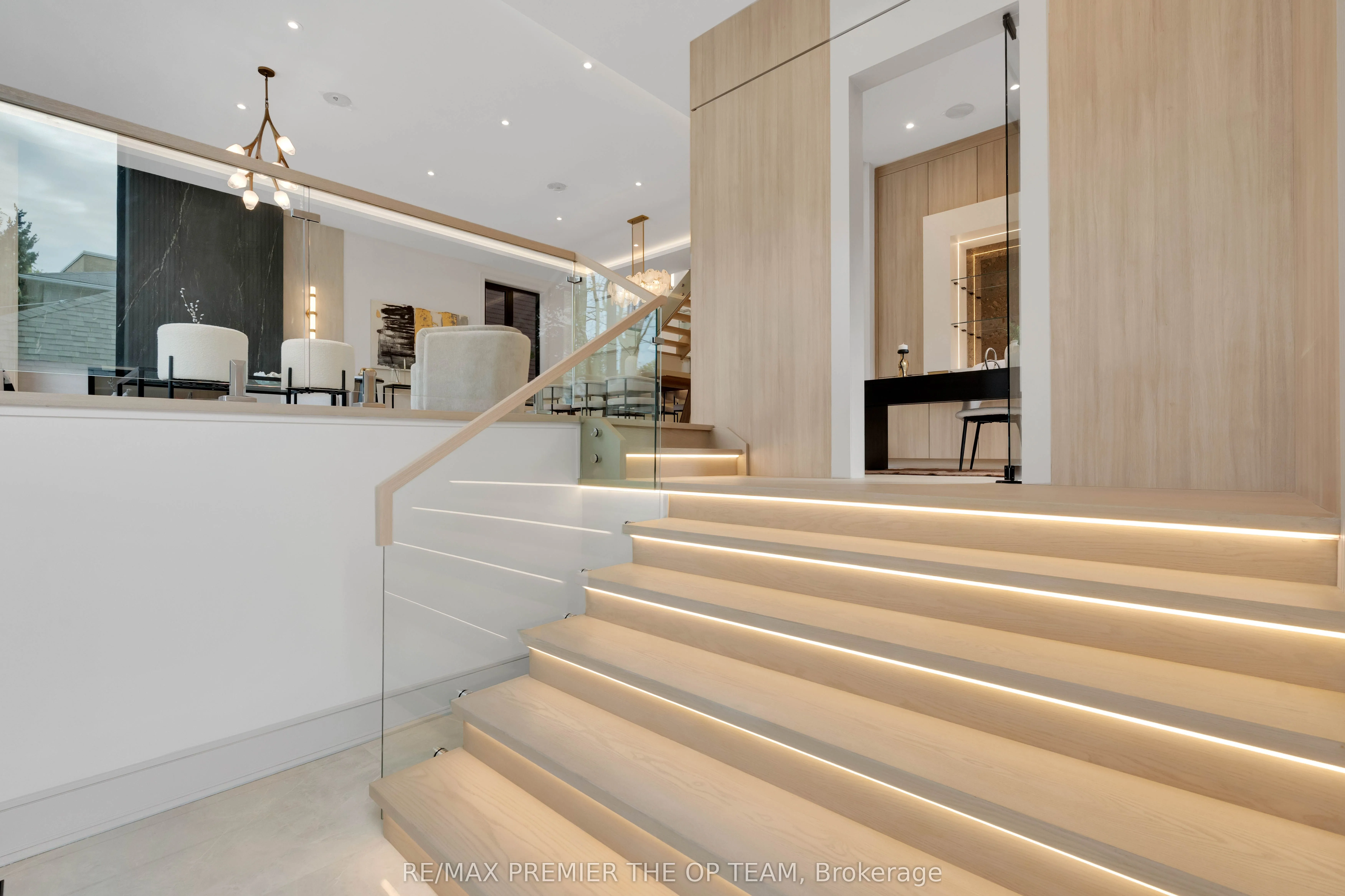 487 Coldstream Avenue