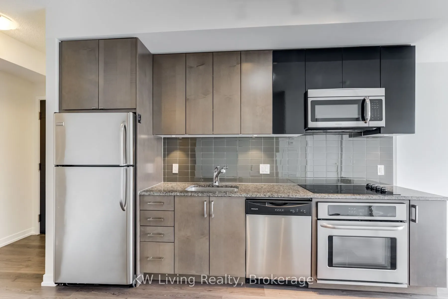98 Lillian Street, #2916
