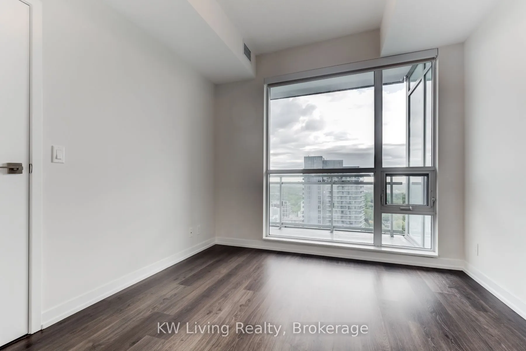 98 Lillian Street, #2916